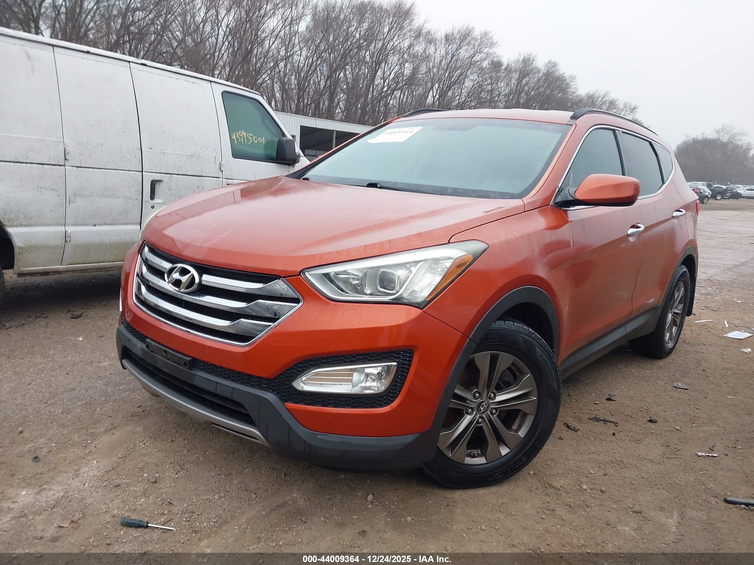 HYUNDAI SANTA image 2