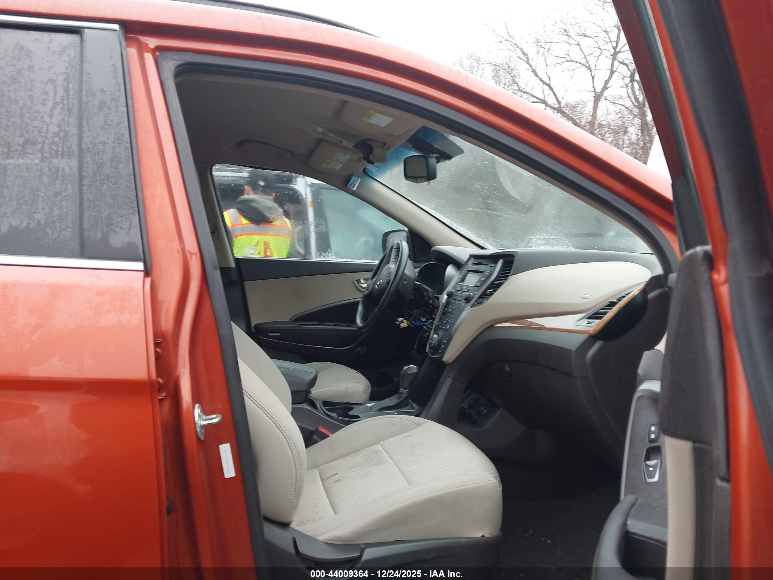 HYUNDAI SANTA image 5
