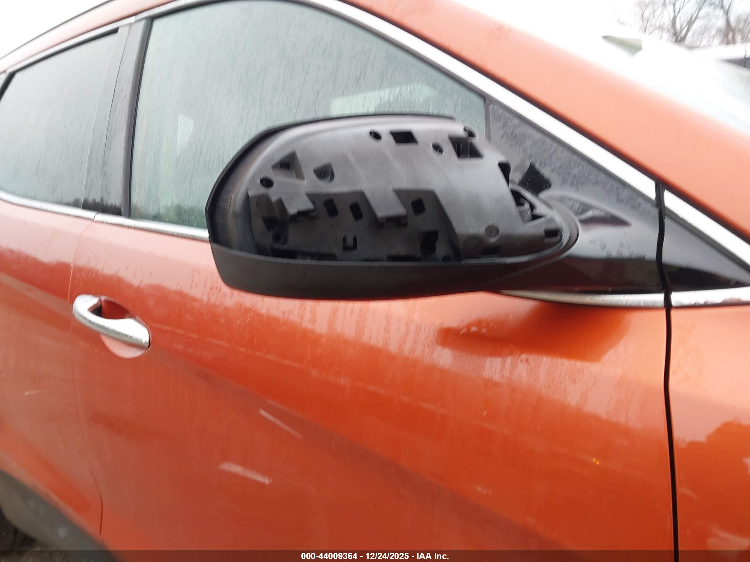 HYUNDAI SANTA image 6