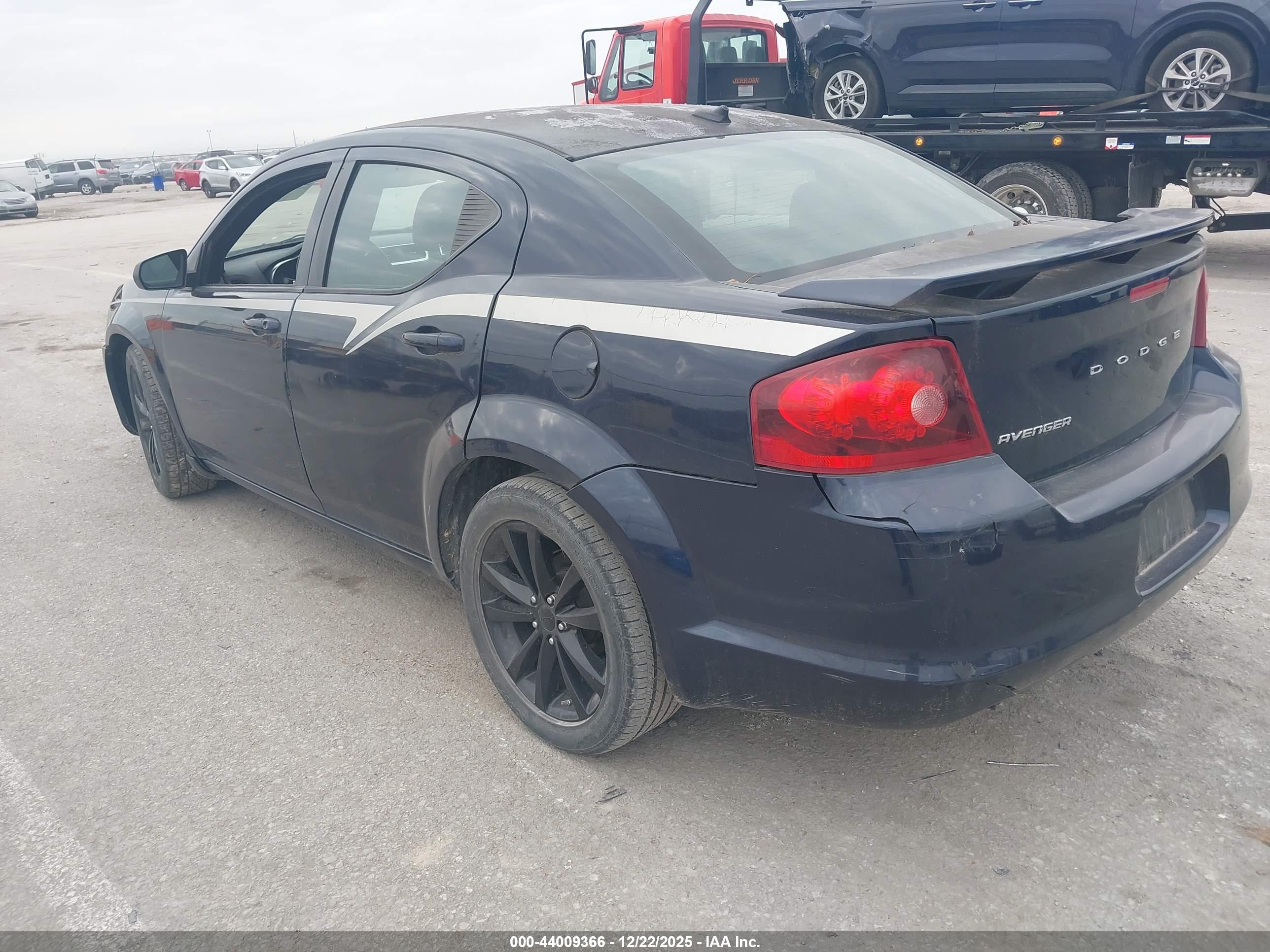 DODGE AVENGER image 3