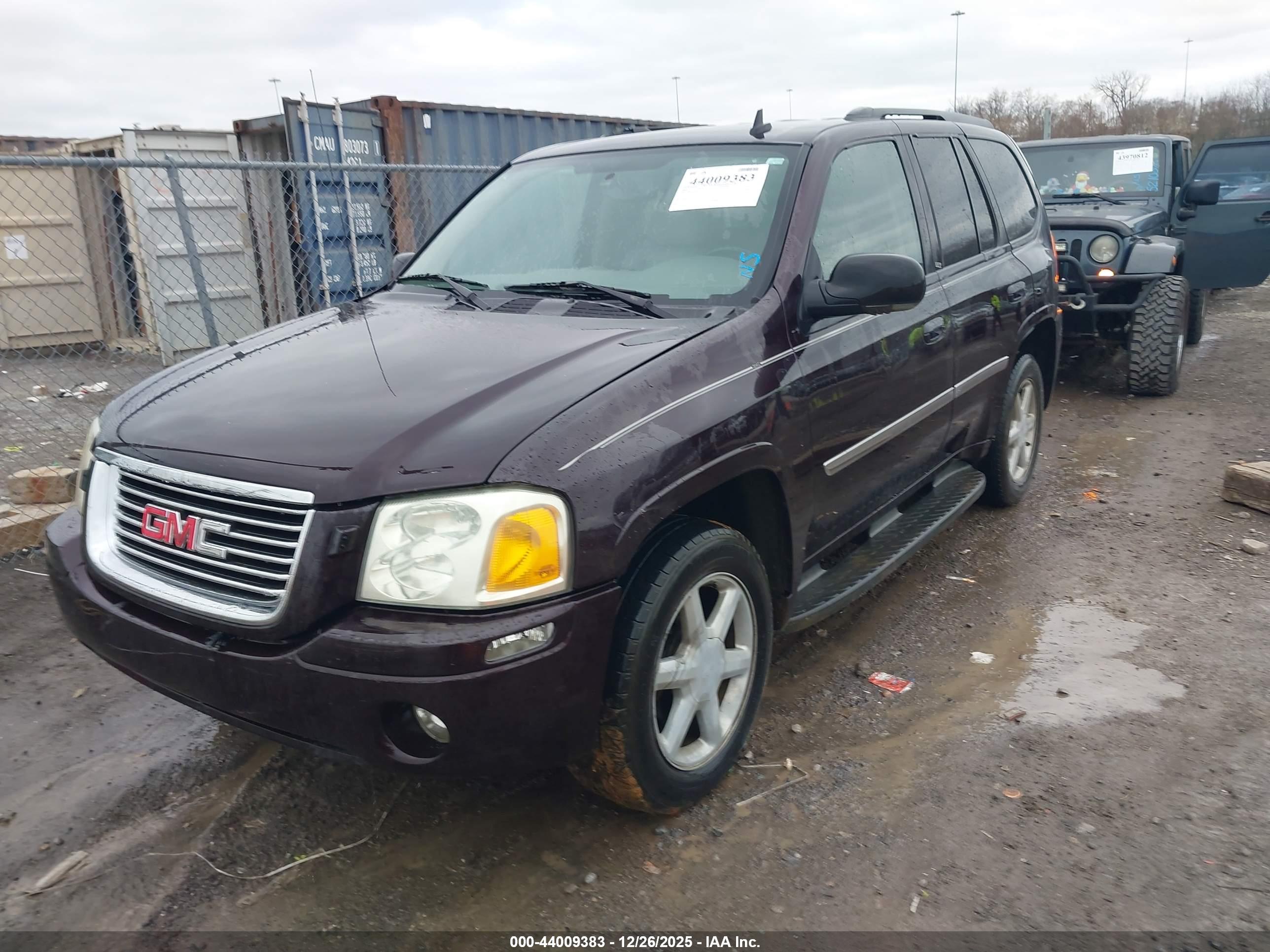 GMC ENVOY image 2