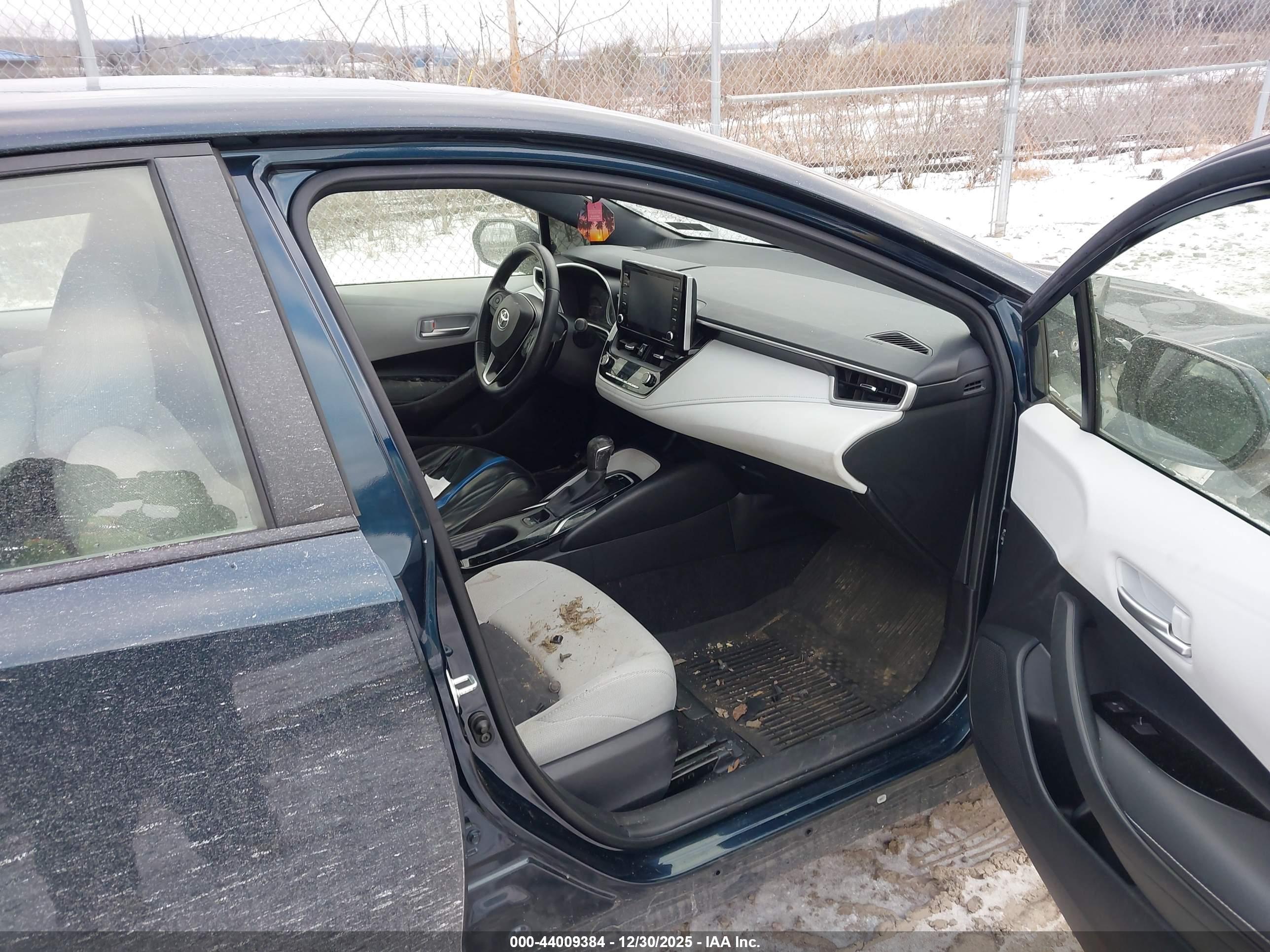 TOYOTA COROLLA image 5