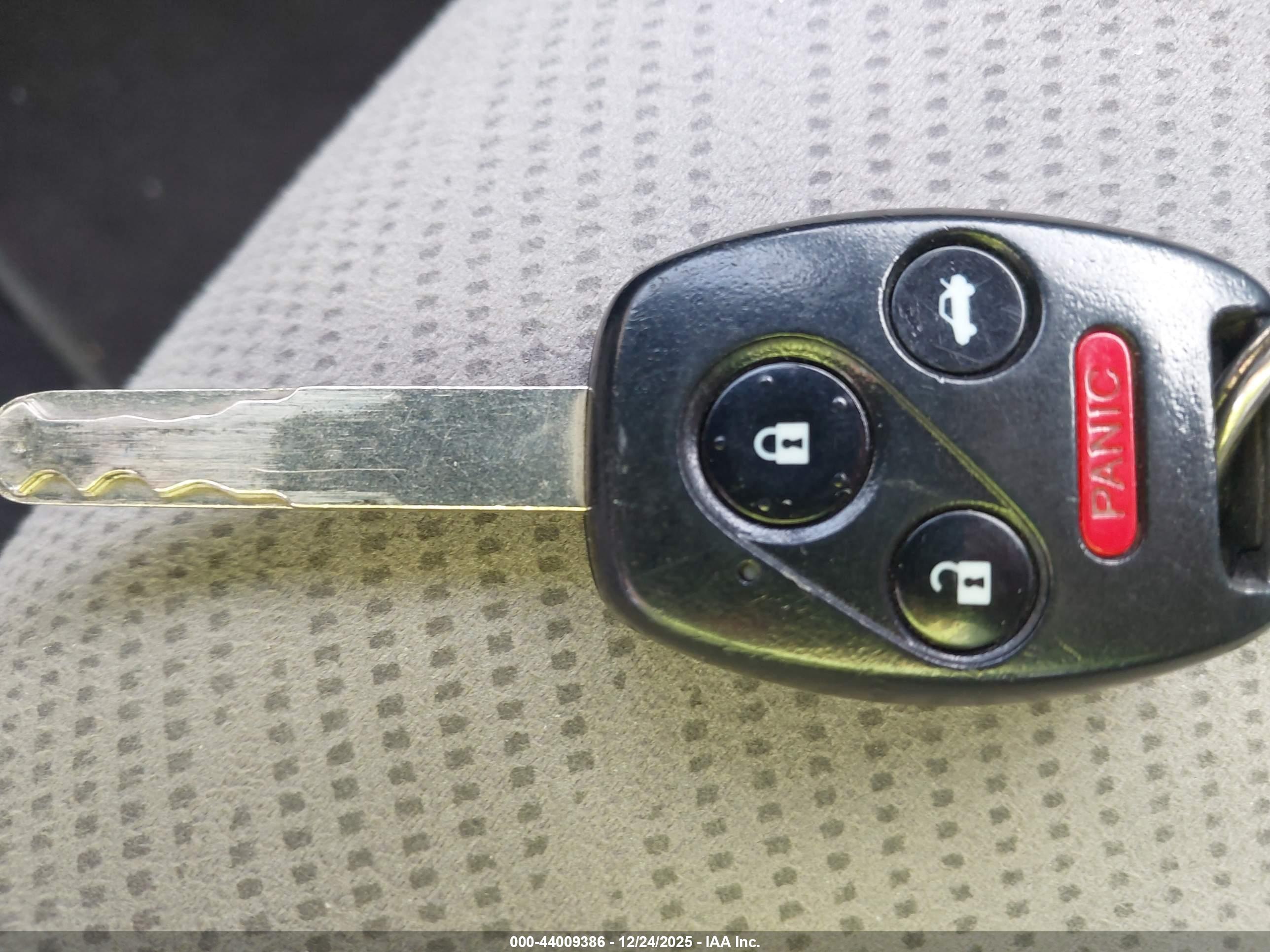 HONDA CIVIC image 11
