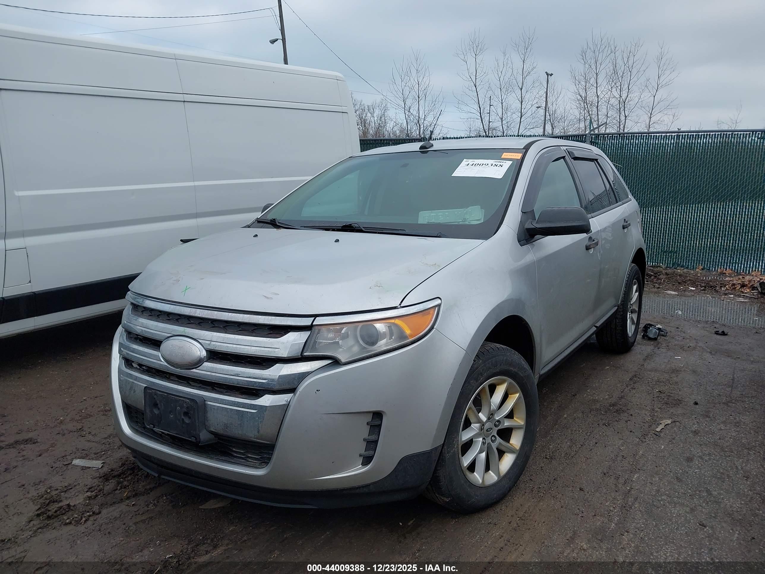 FORD EDGE image 2