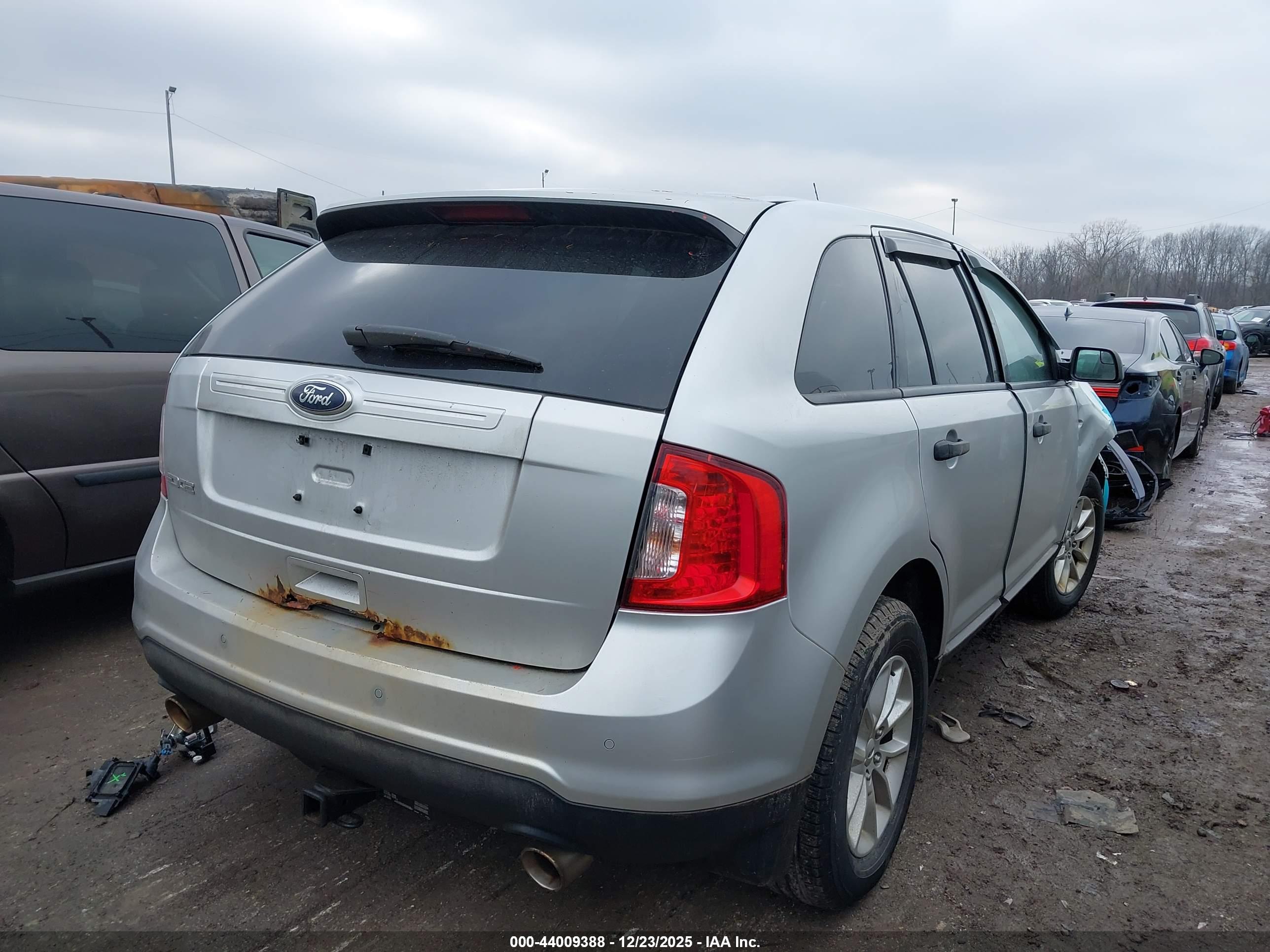 FORD EDGE image 4