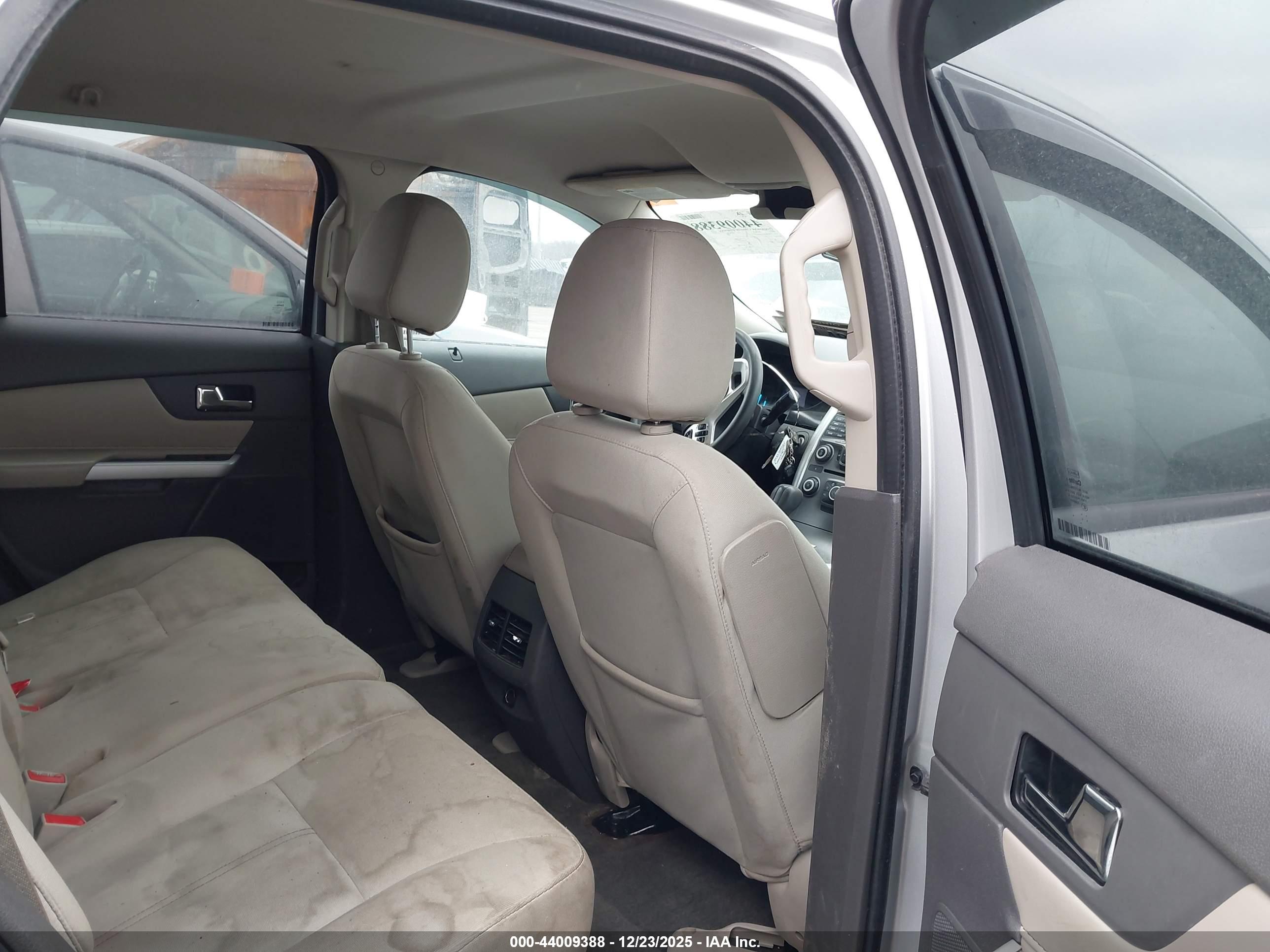 FORD EDGE image 8