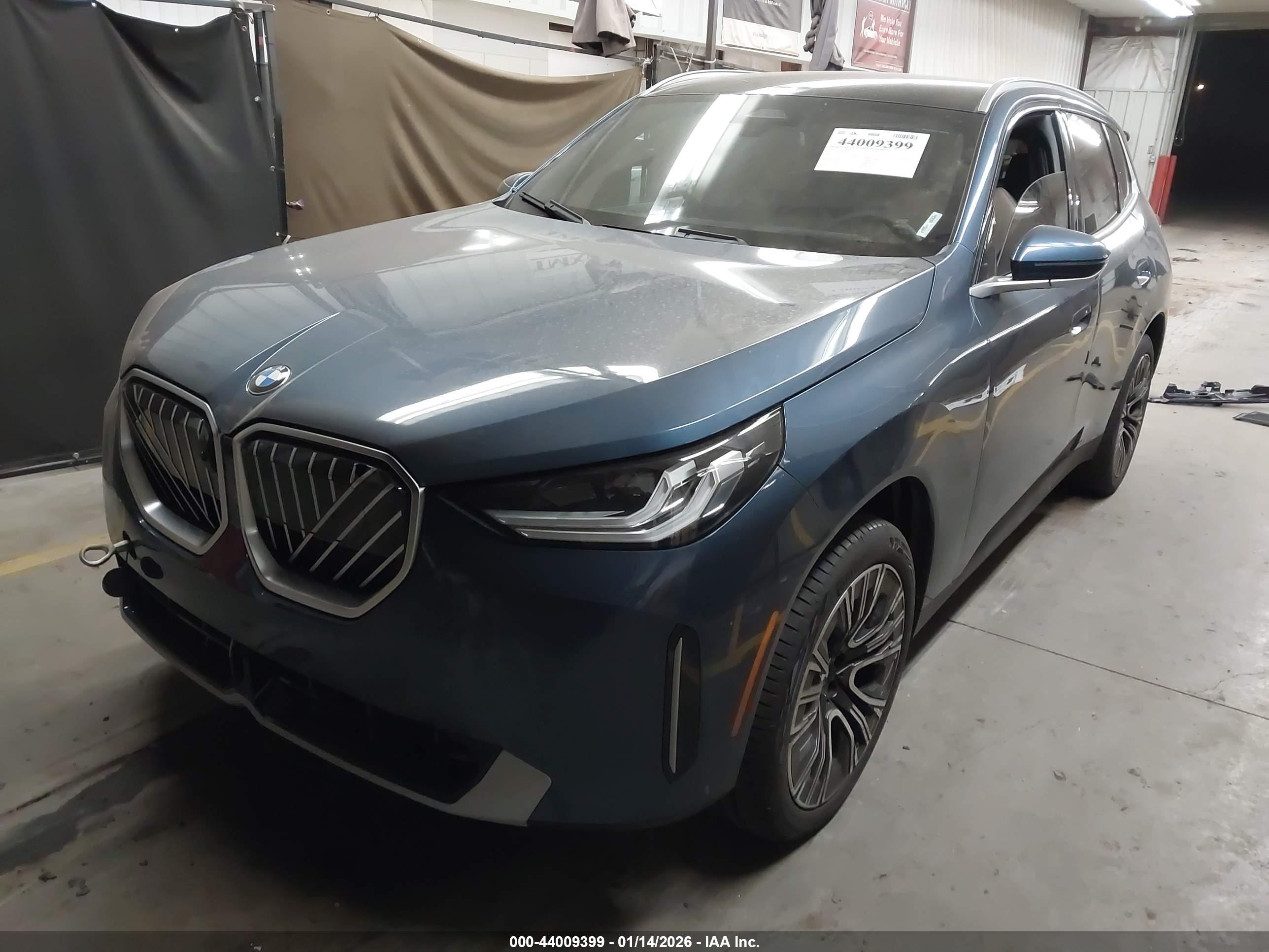 BMW X3 image 2