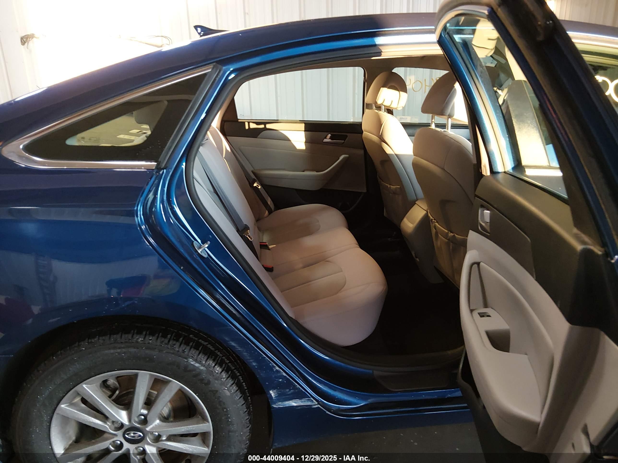 HYUNDAI SONATA image 8