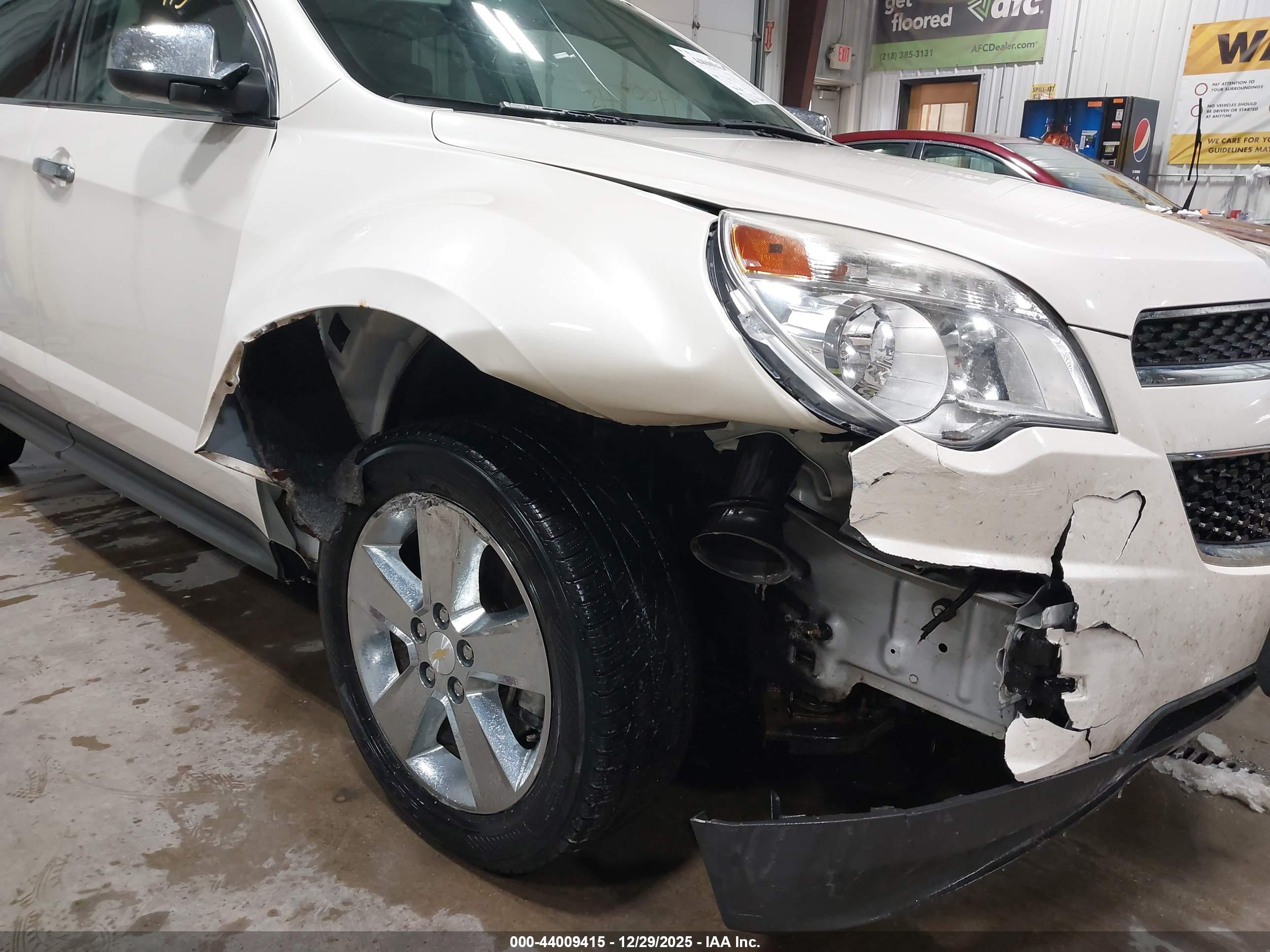 CHEVROLET EQUINOX image 6