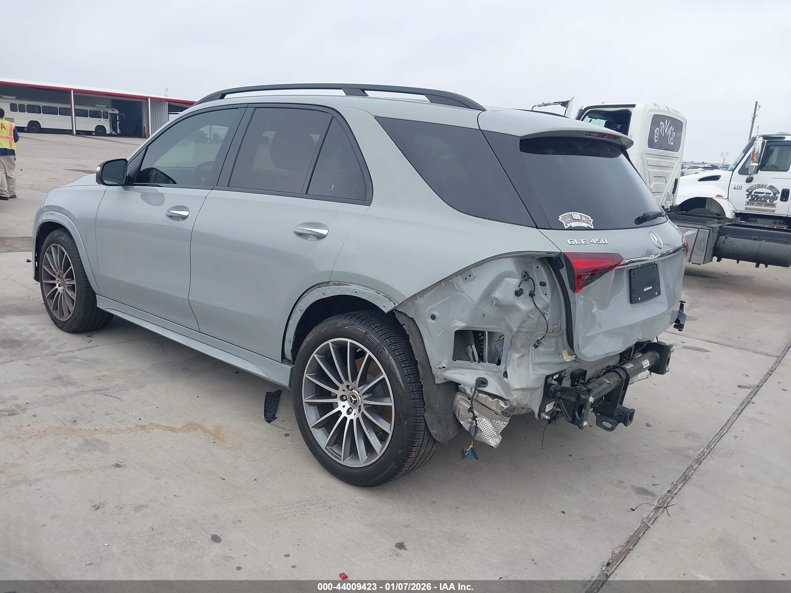 MERCEDES-BENZ GLE image 3