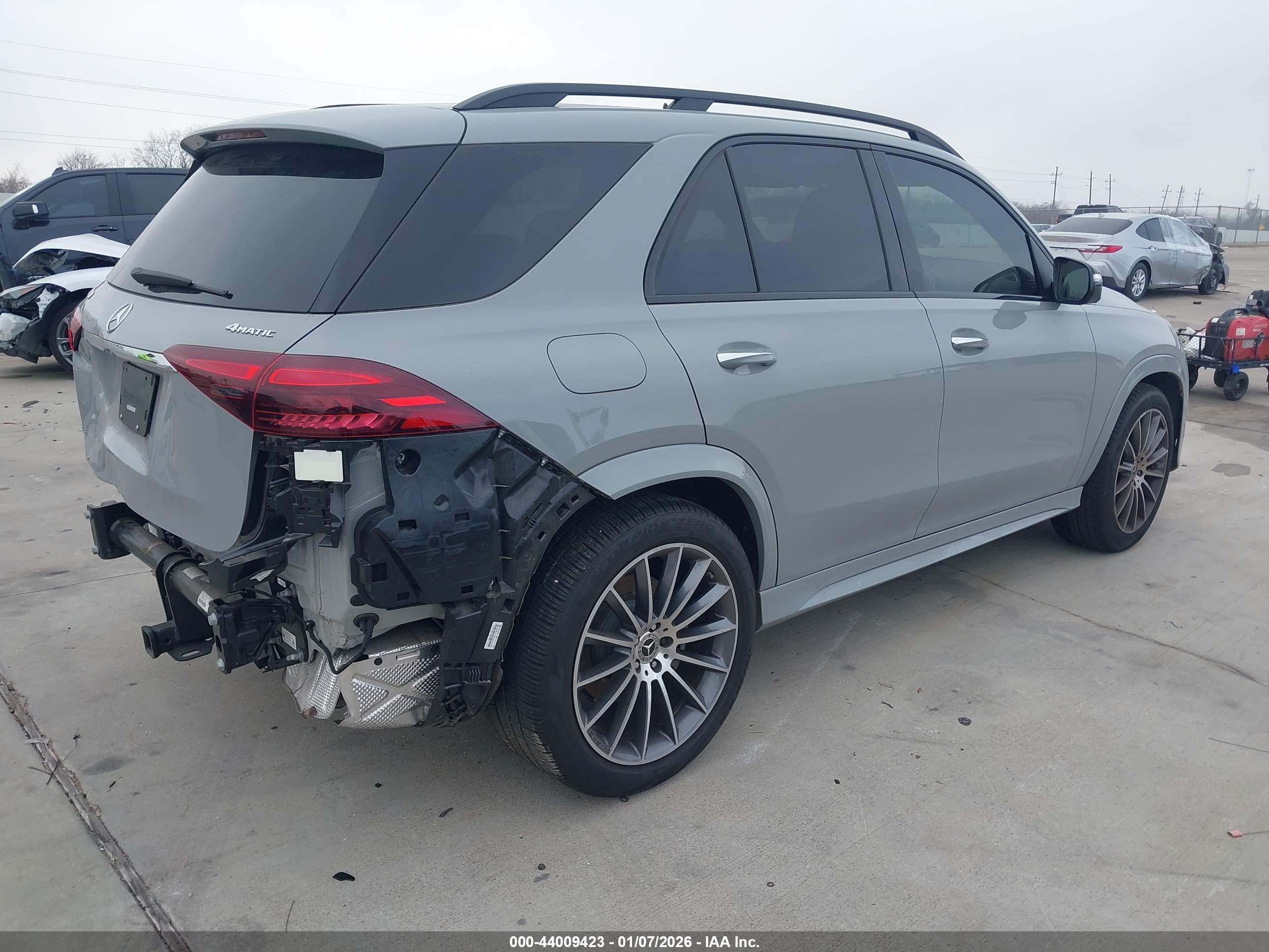 MERCEDES-BENZ GLE image 4