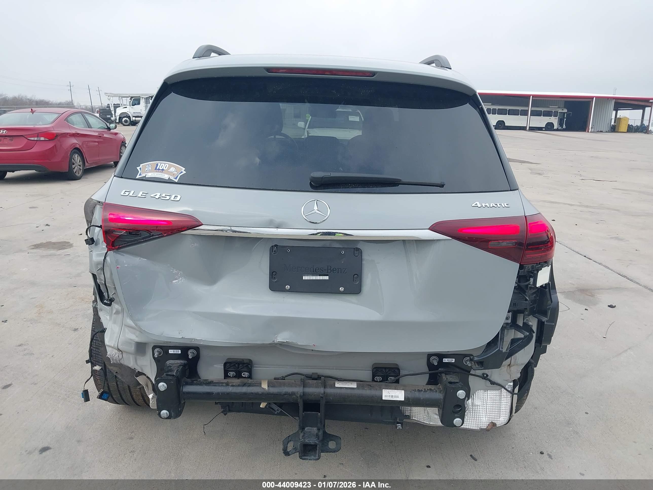 MERCEDES-BENZ GLE image 6
