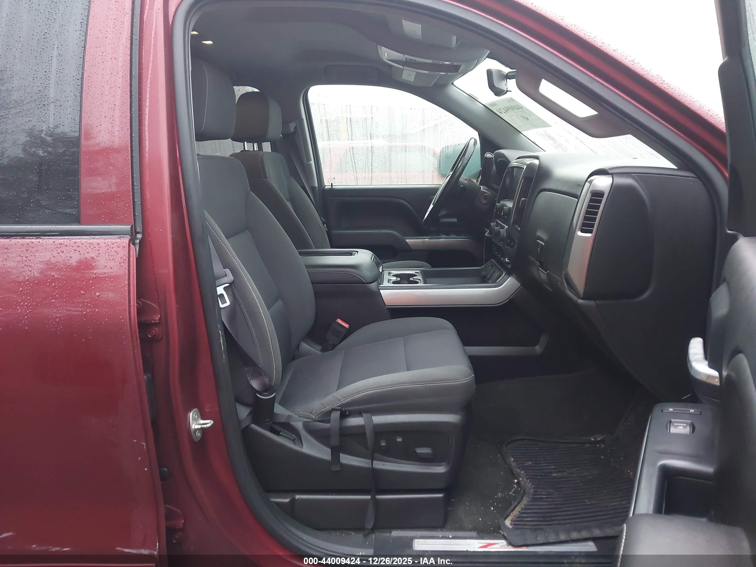 CHEVROLET SILVERADO image 5