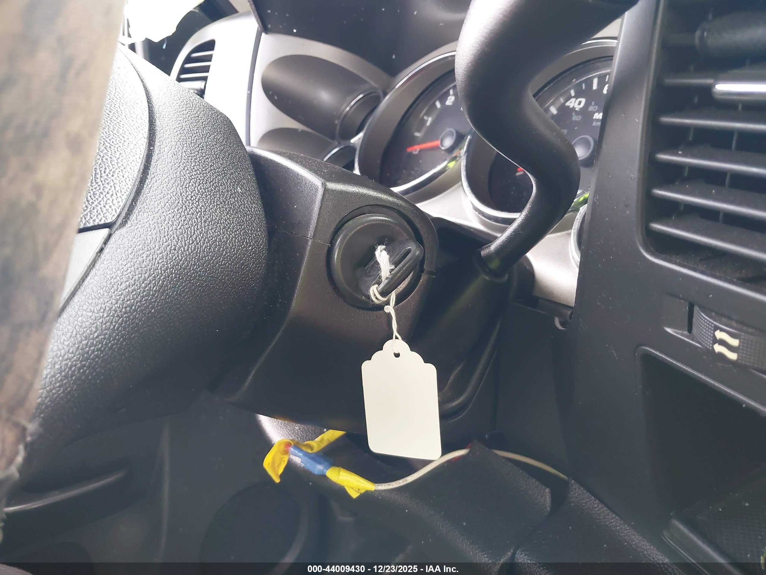 CHEVROLET SILVERADO image 11