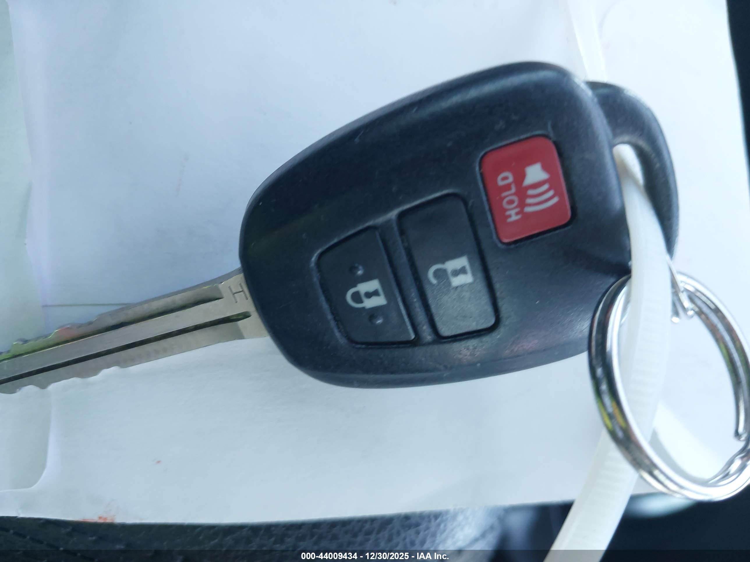 TOYOTA HIGHLANDER image 11