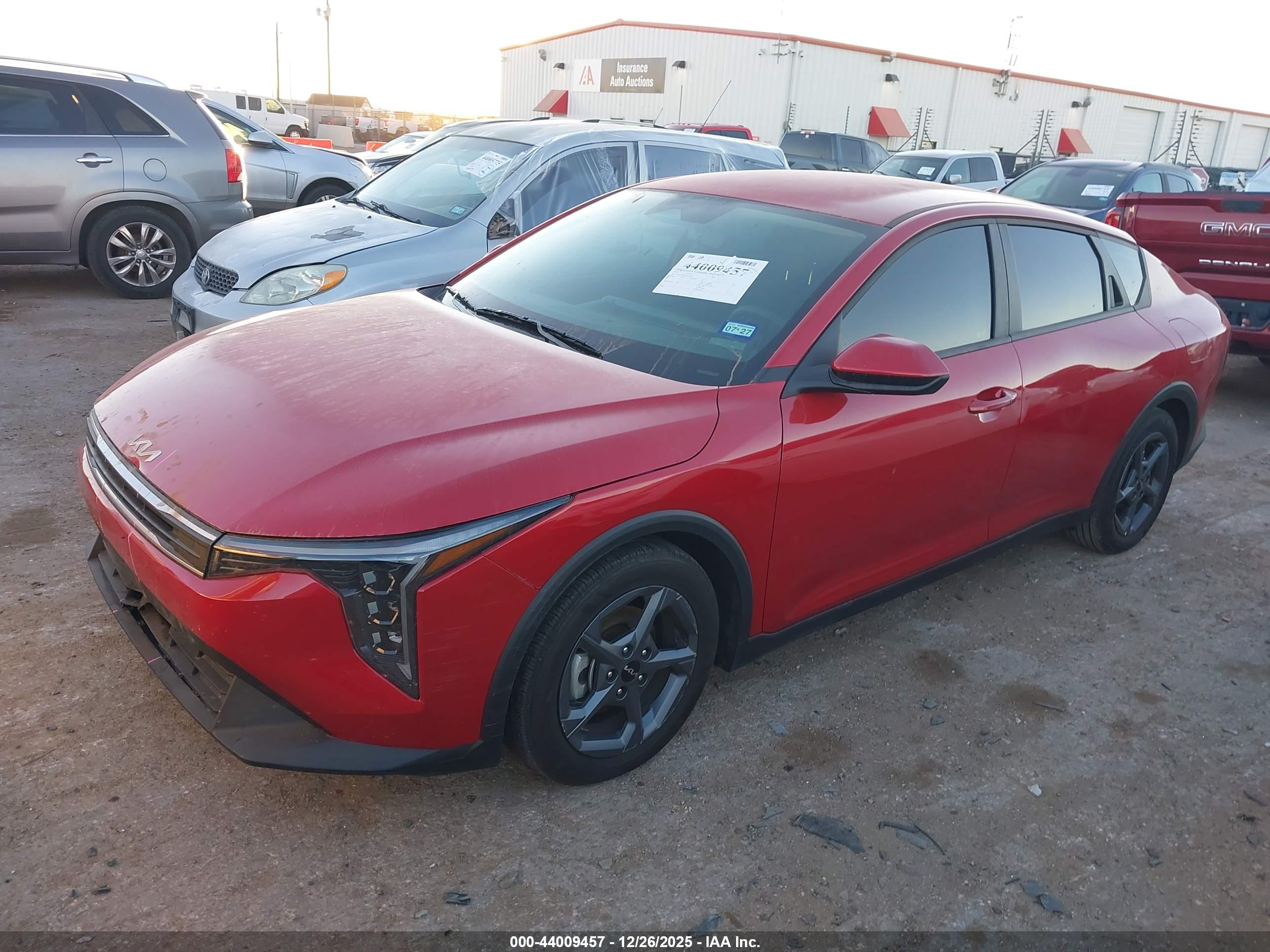 KIA K4 image 2