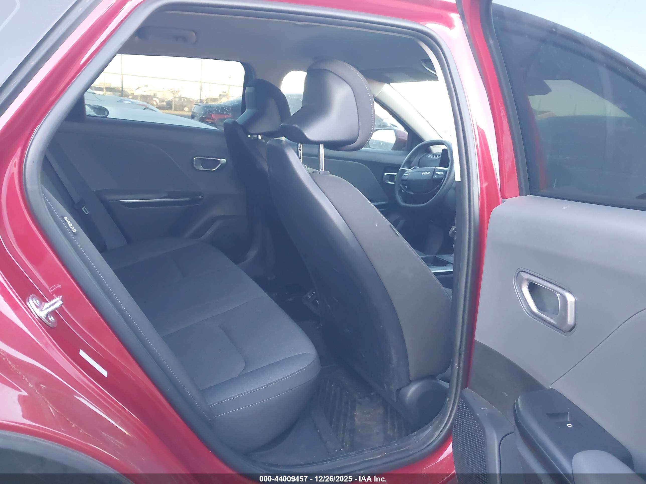 KIA K4 image 8