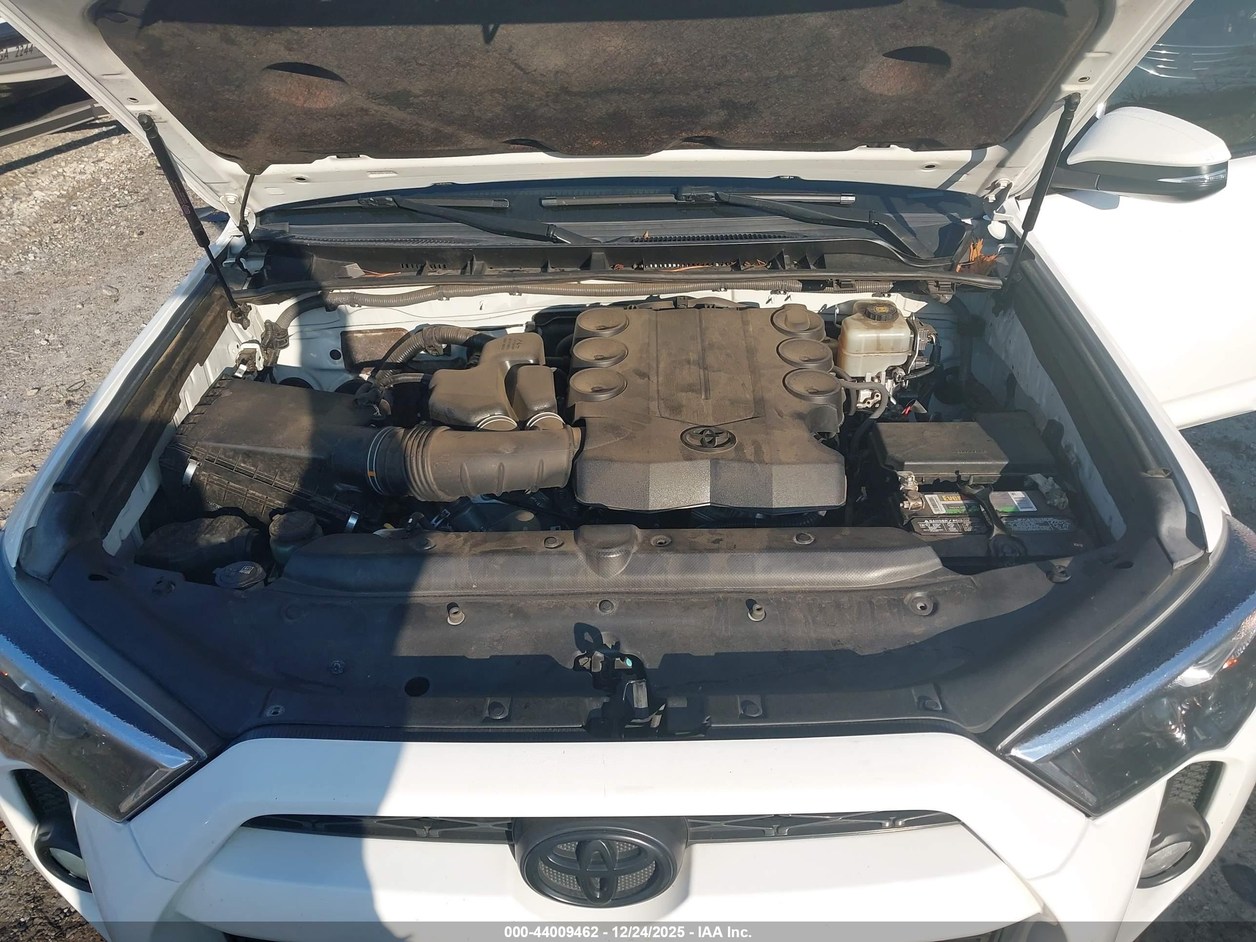 TOYOTA 4RUNNER image 10