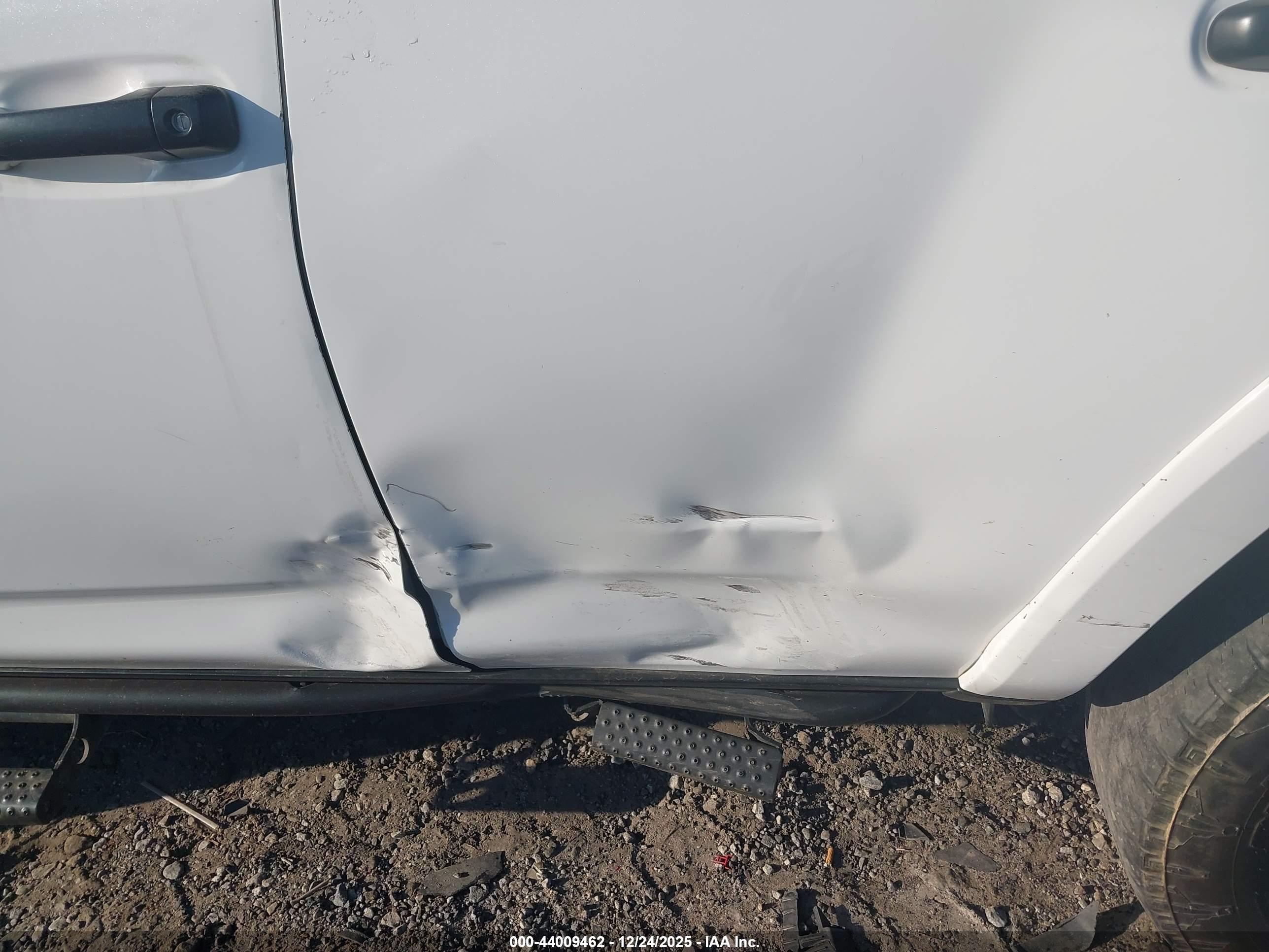 TOYOTA 4RUNNER image 6