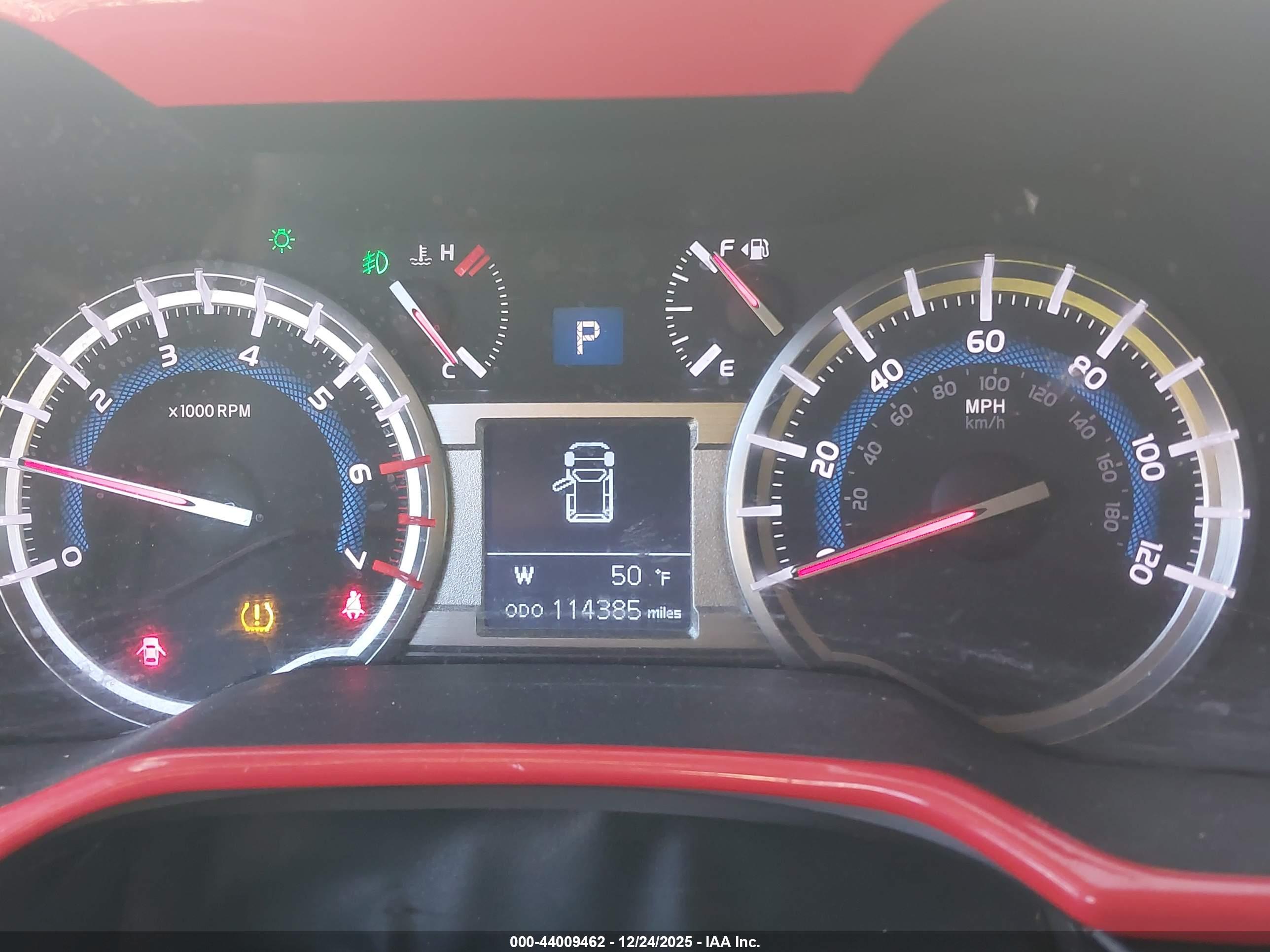 TOYOTA 4RUNNER image 7
