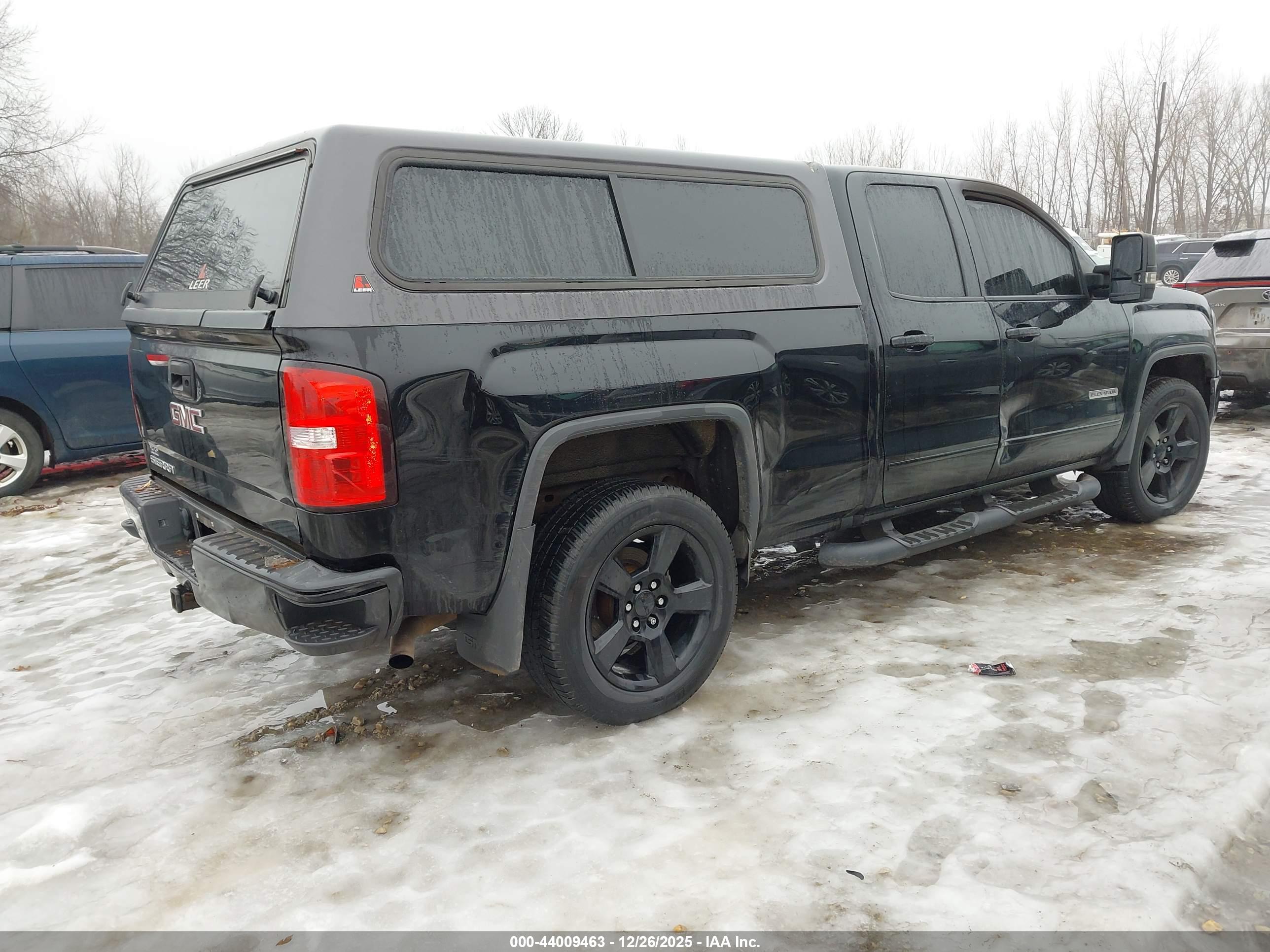 GMC SIERRA image 4