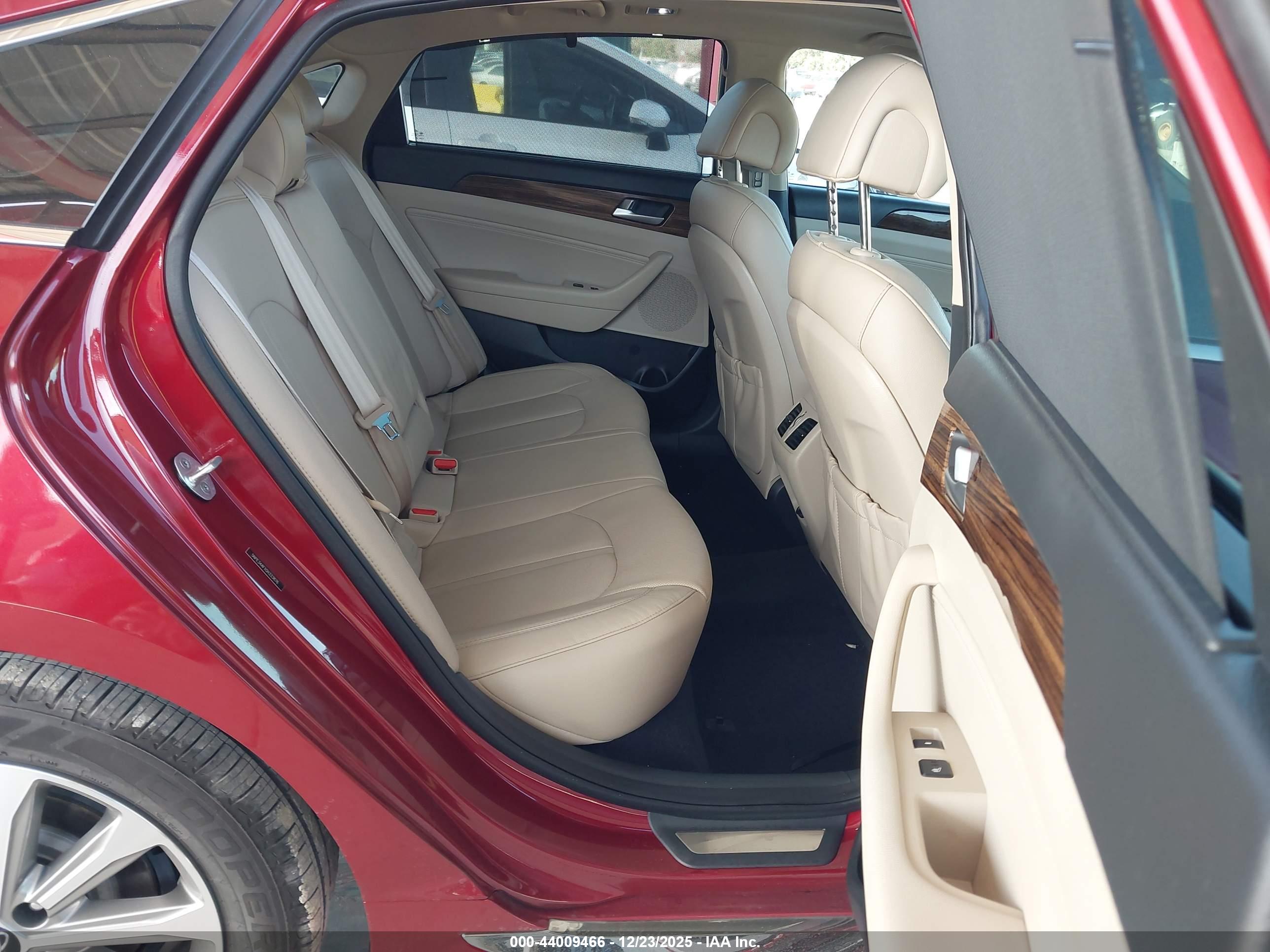 HYUNDAI SONATA image 8
