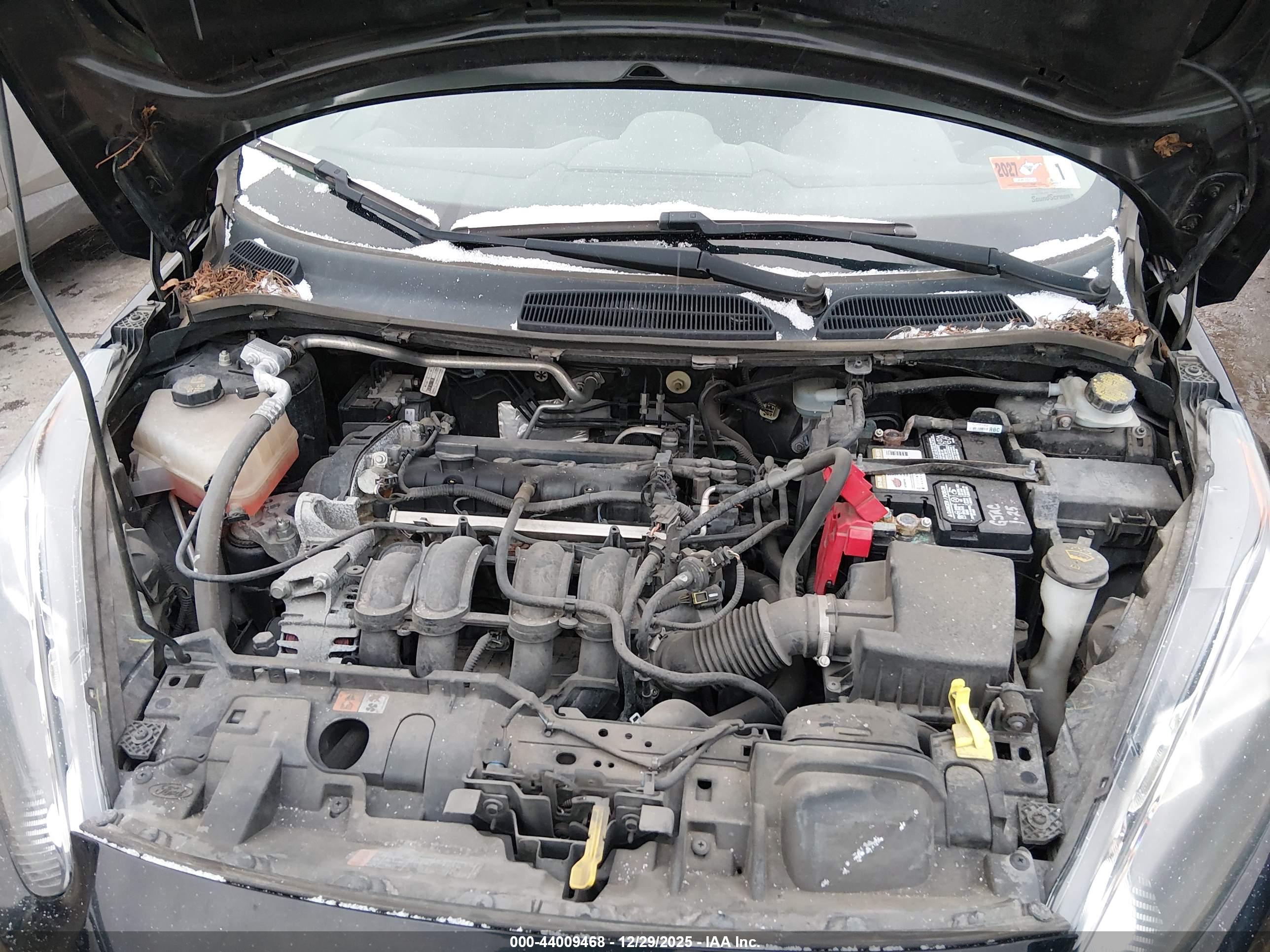 FORD FIESTA image 10
