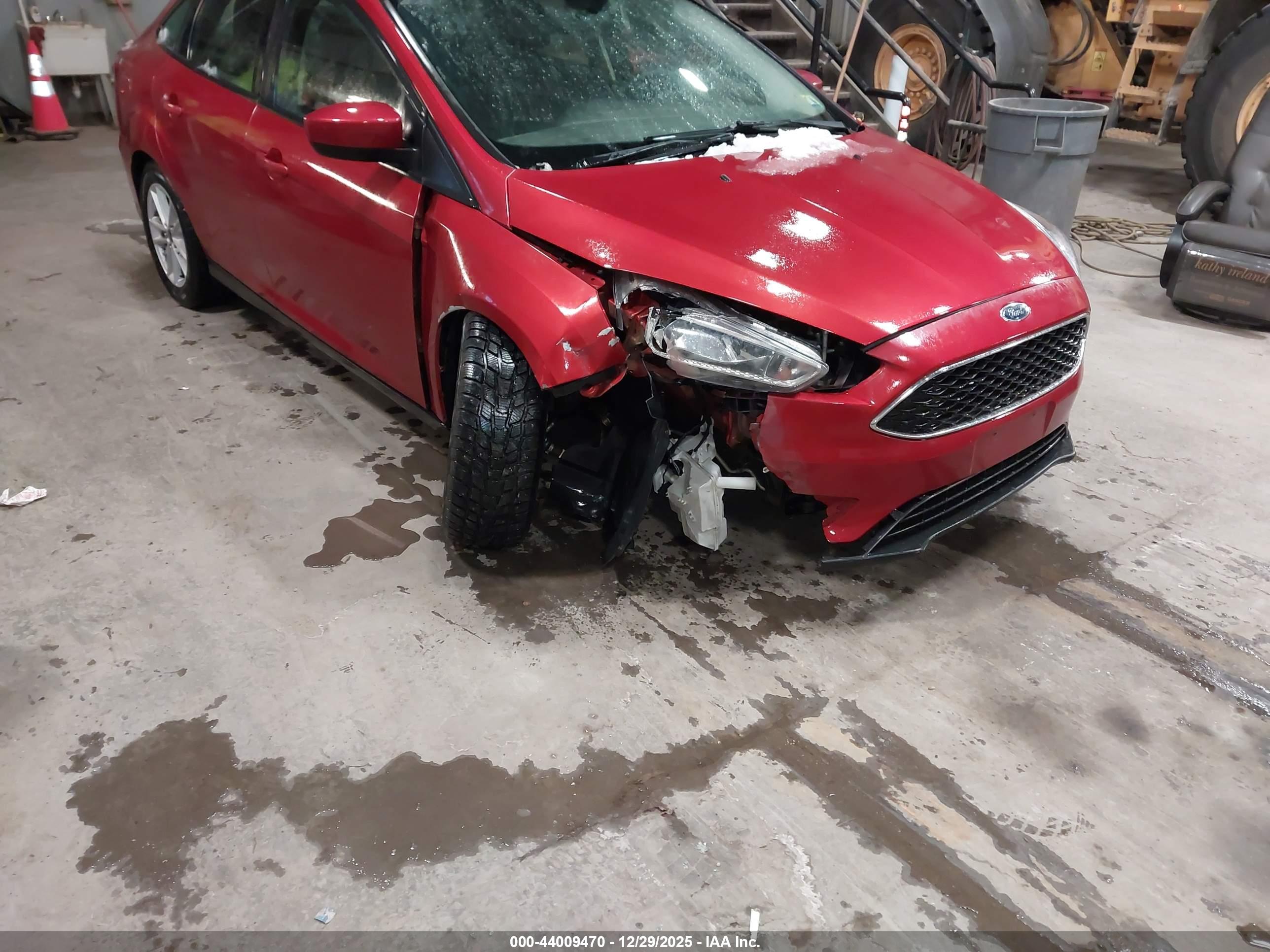 FORD FOCUS image 6