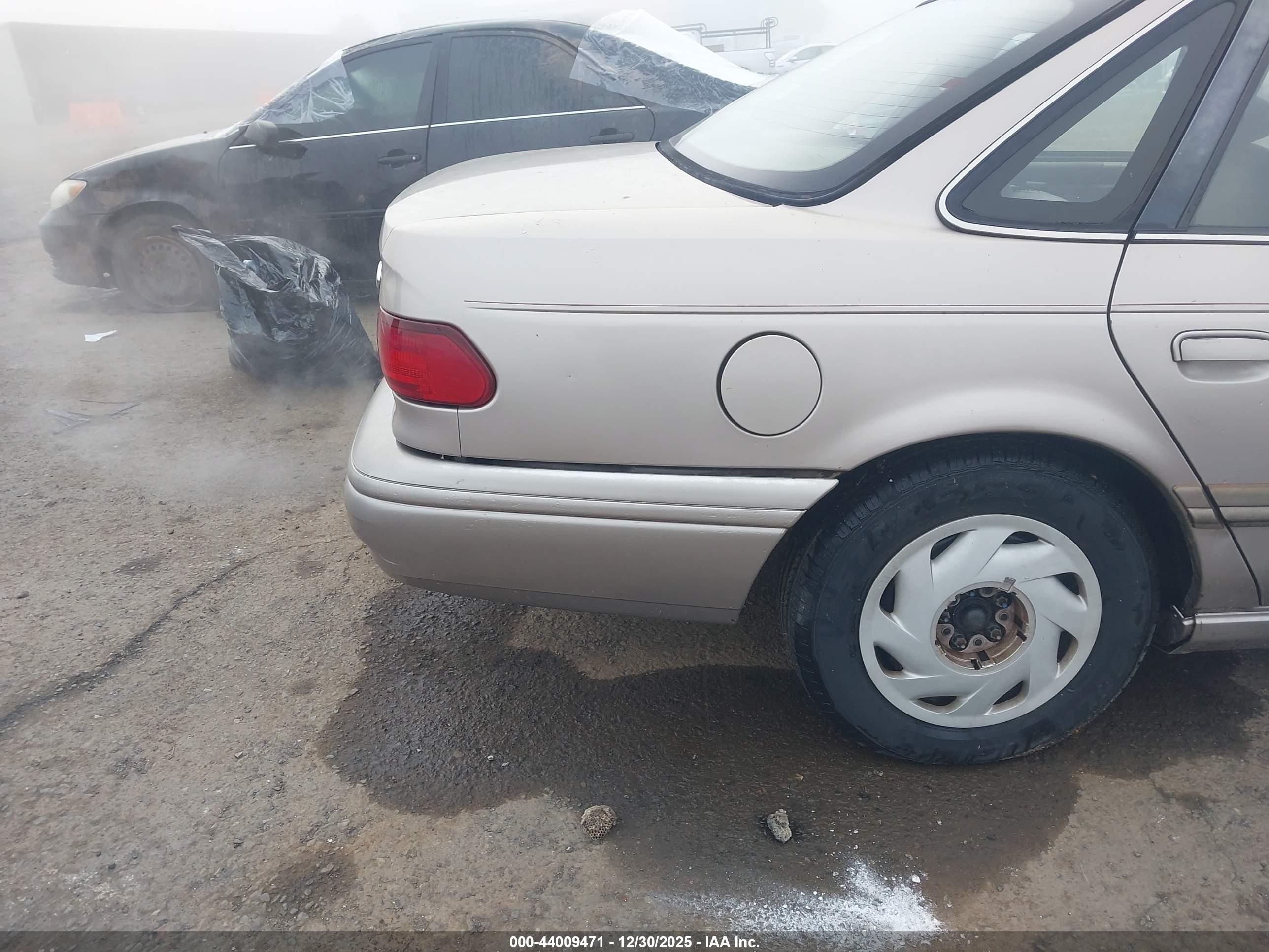 FORD TAURUS image 6