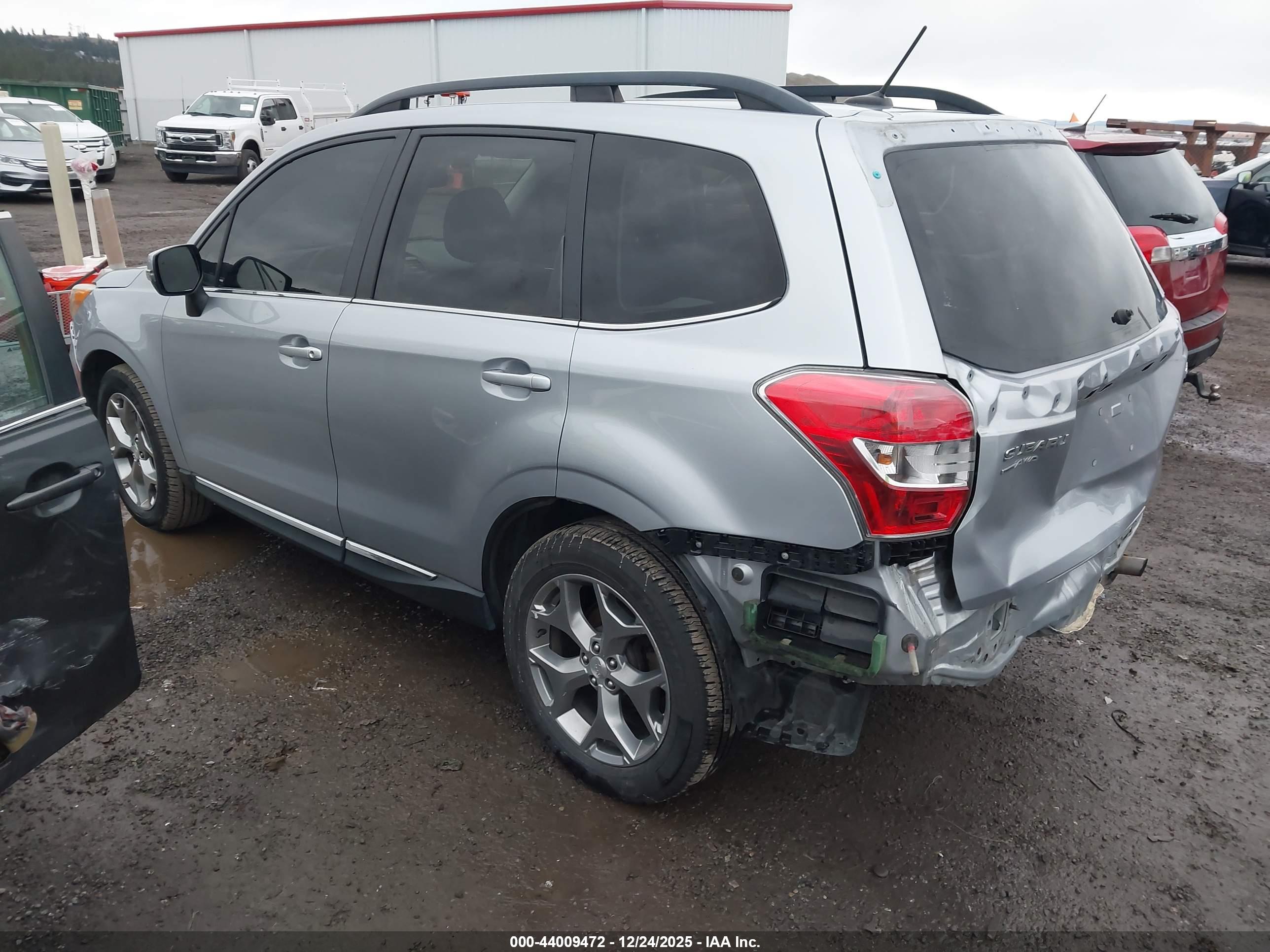 SUBARU FORESTER image 3