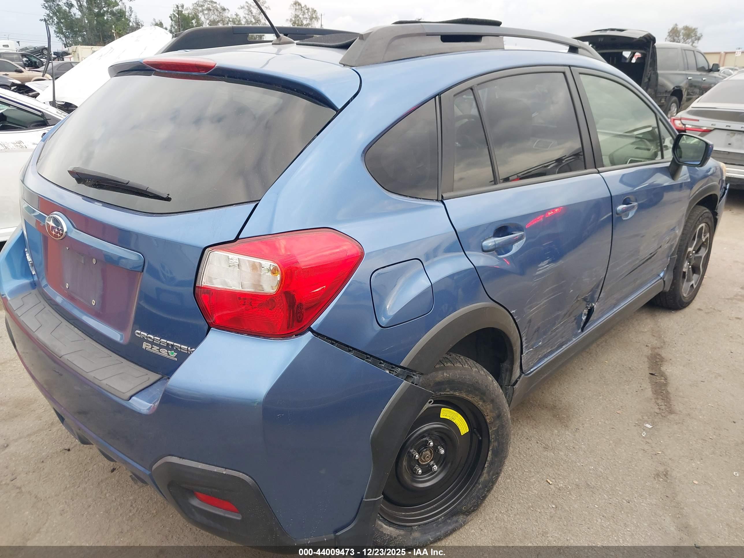 SUBARU CROSSTREK image 4
