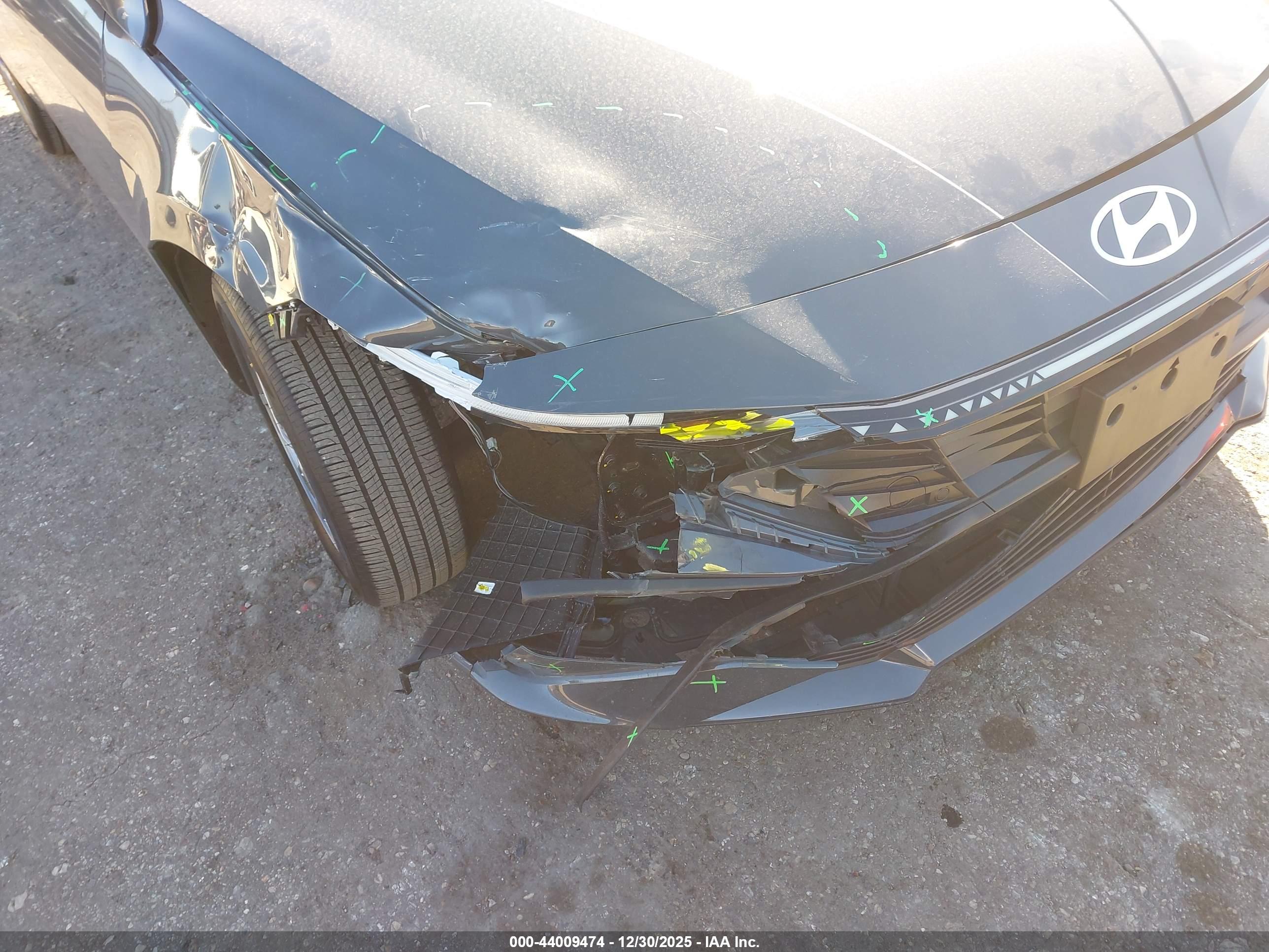 HYUNDAI ELANTRA image 6