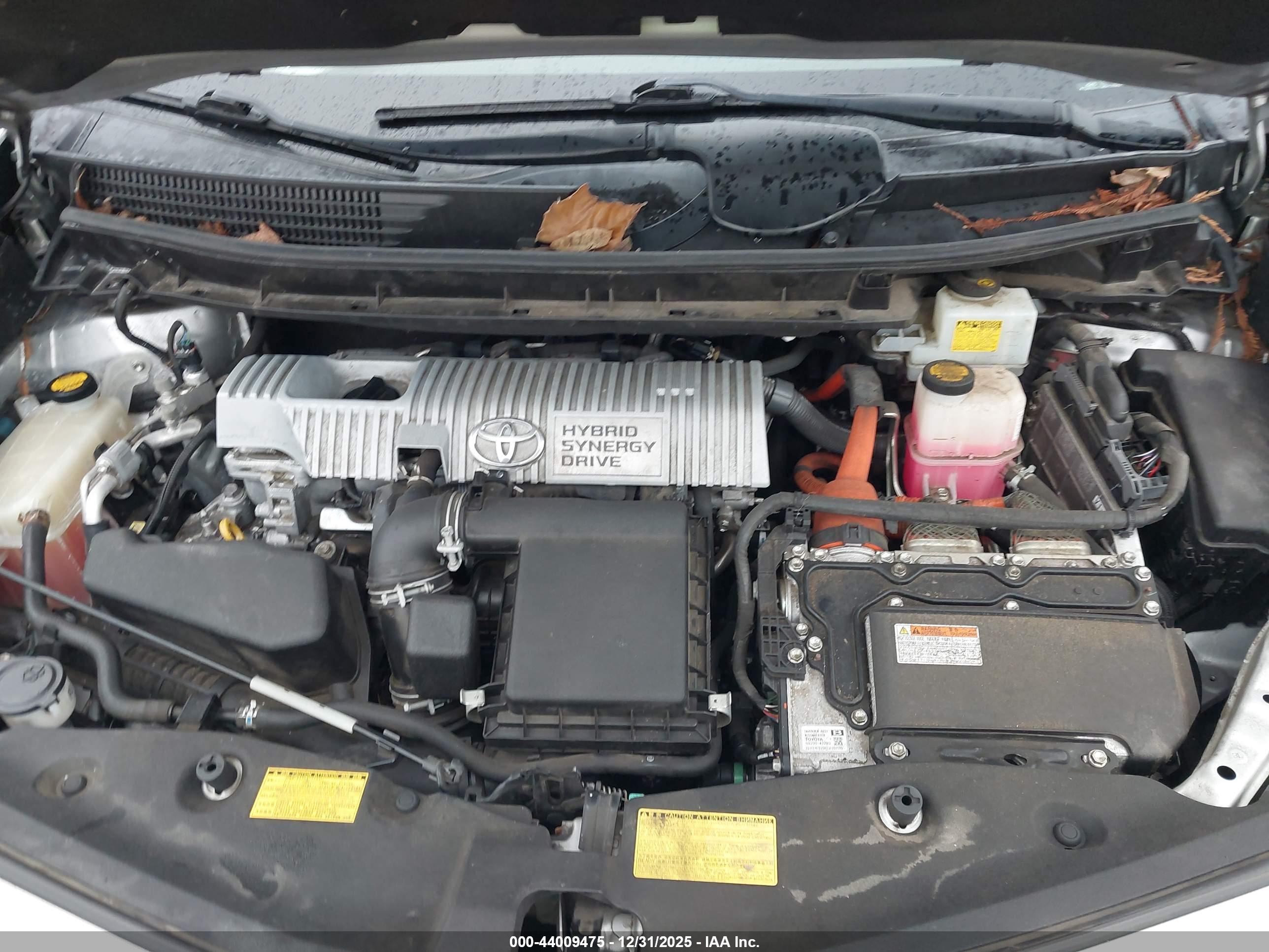 TOYOTA PRIUS image 10