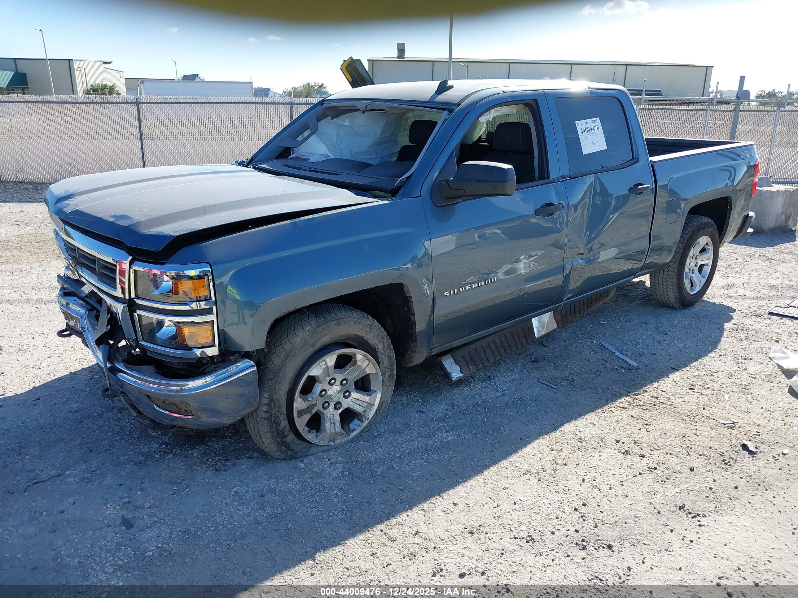 CHEVROLET SILVERADO image 2
