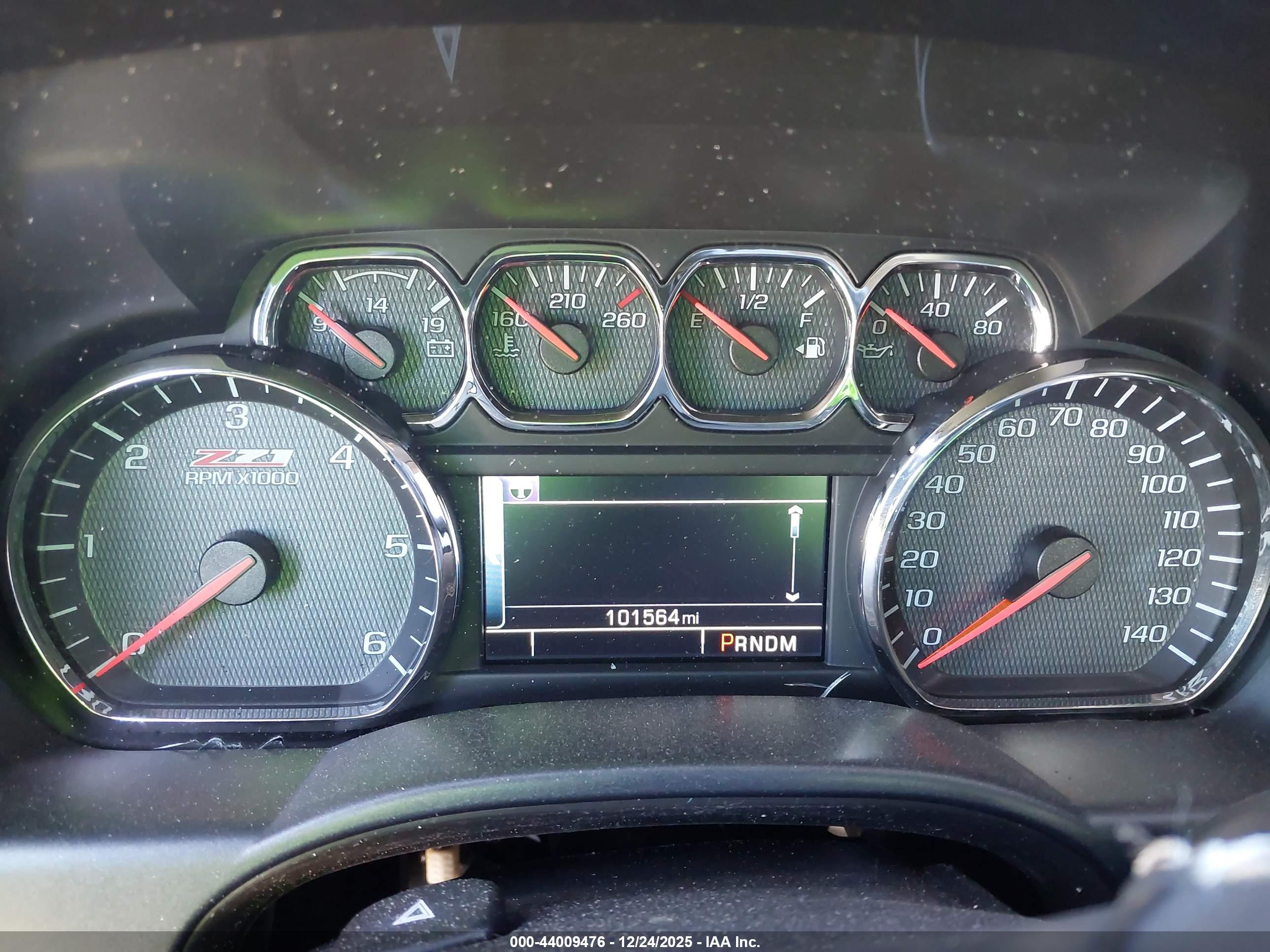 CHEVROLET SILVERADO image 7