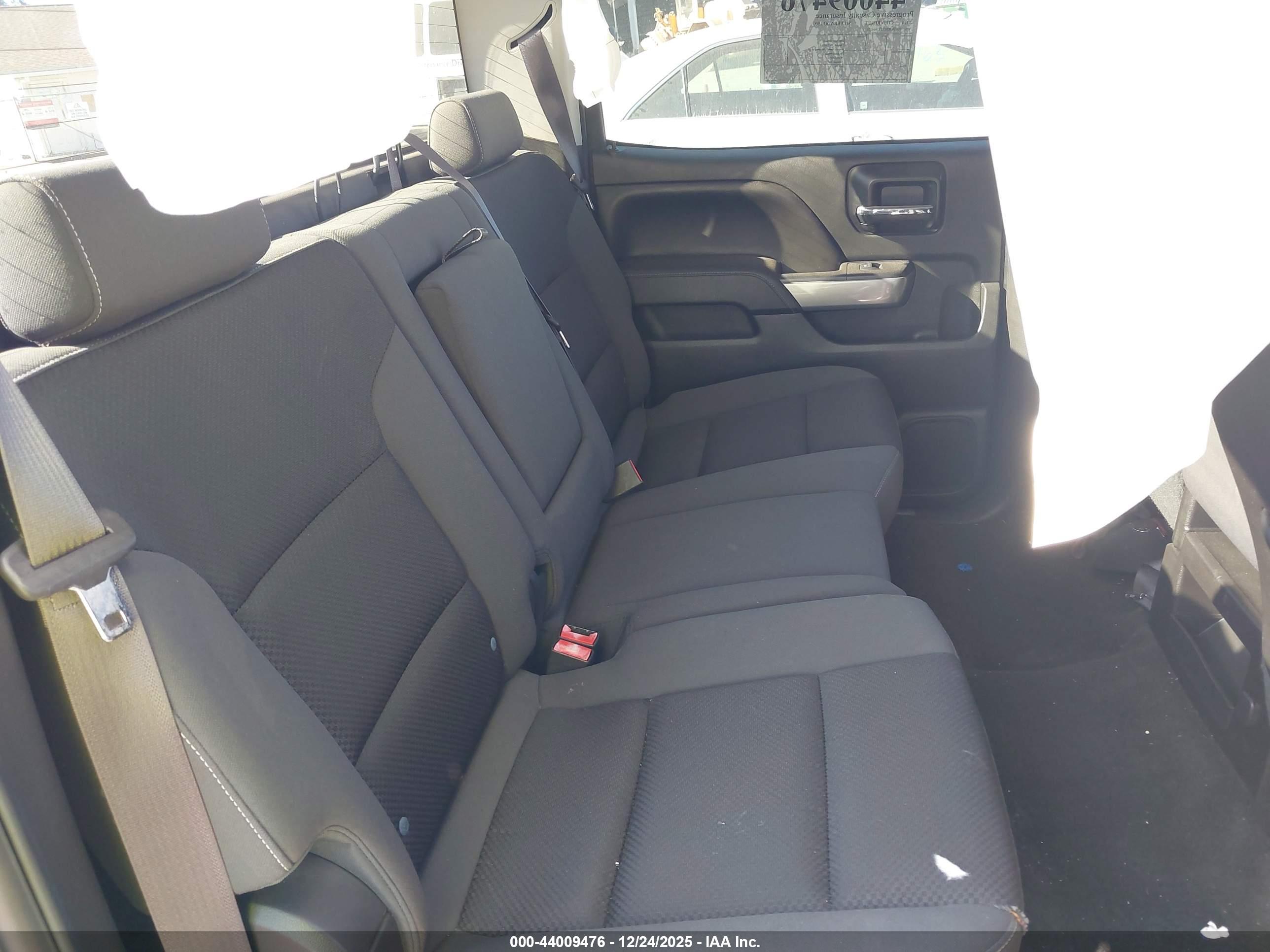 CHEVROLET SILVERADO image 8