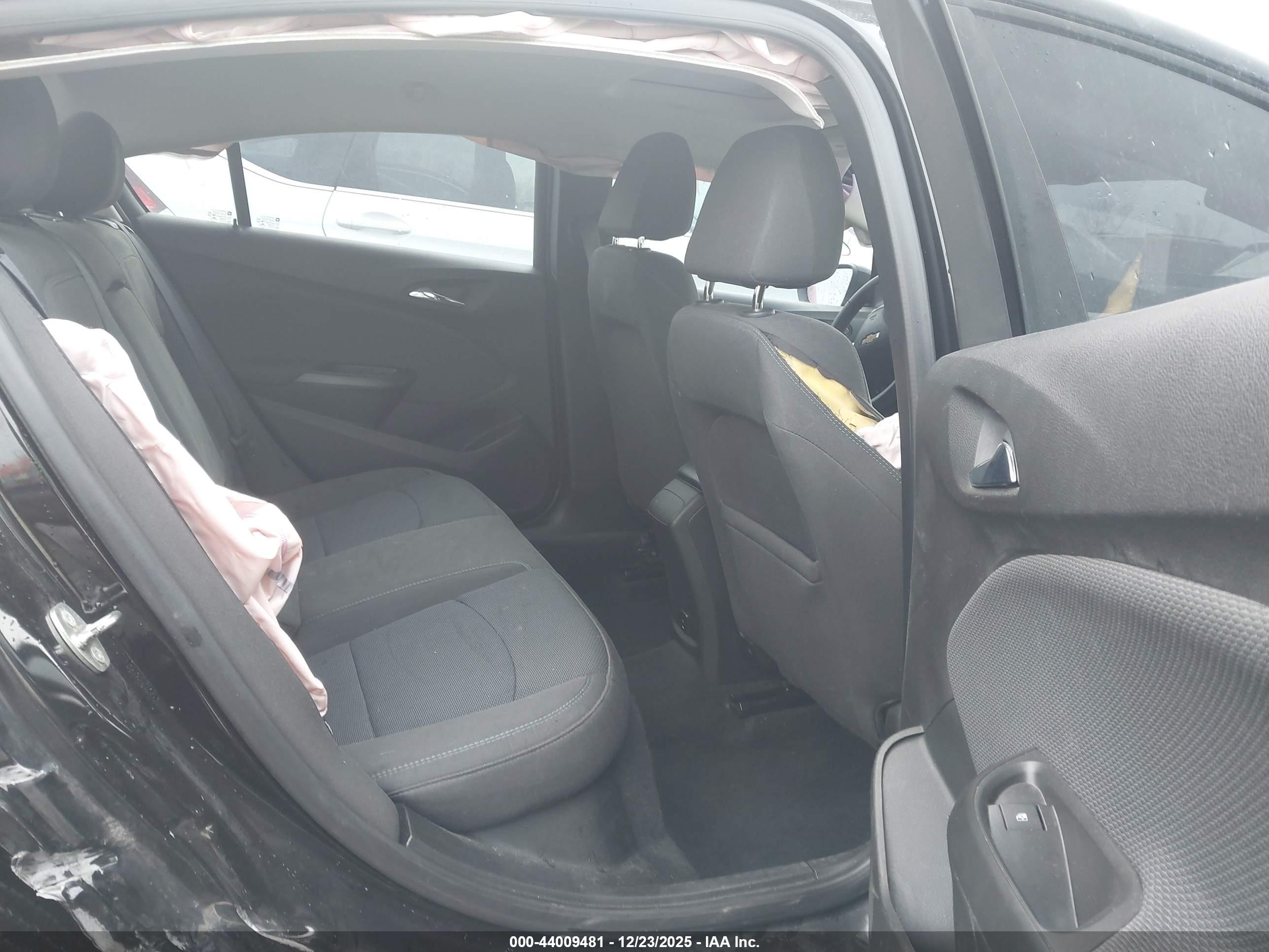 CHEVROLET CRUZE image 8