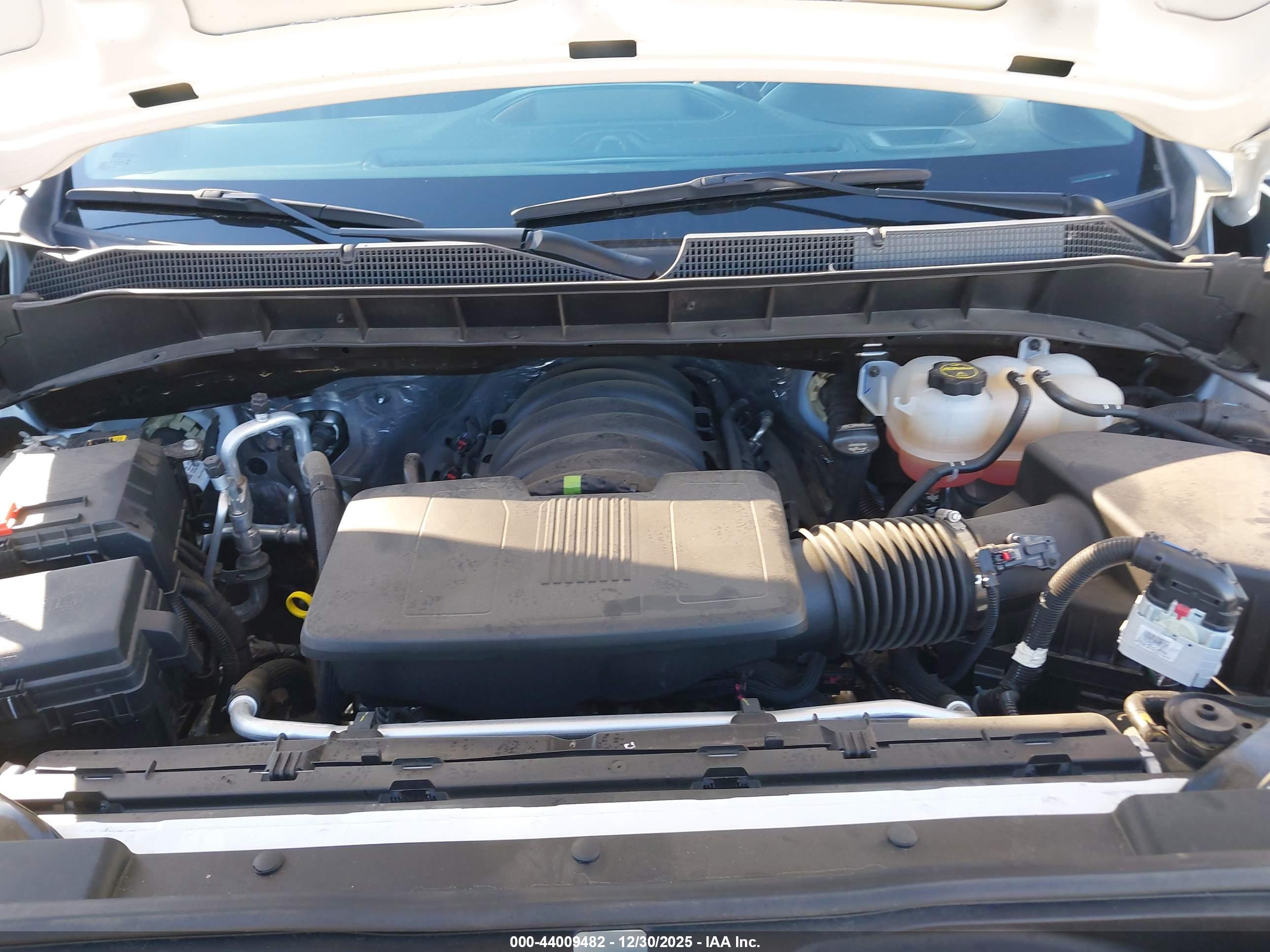 CHEVROLET SILVERADO image 10