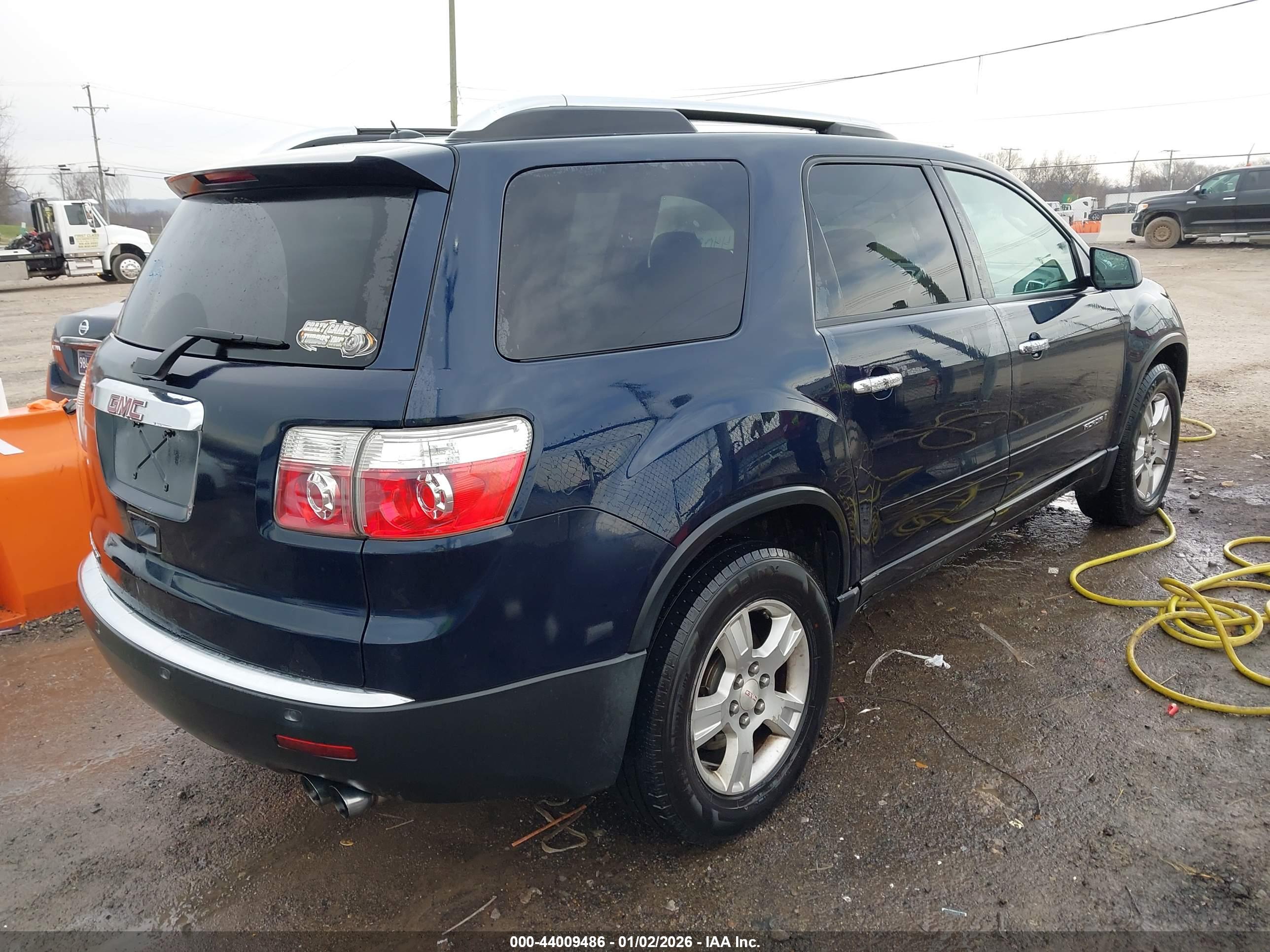GMC ACADIA image 4