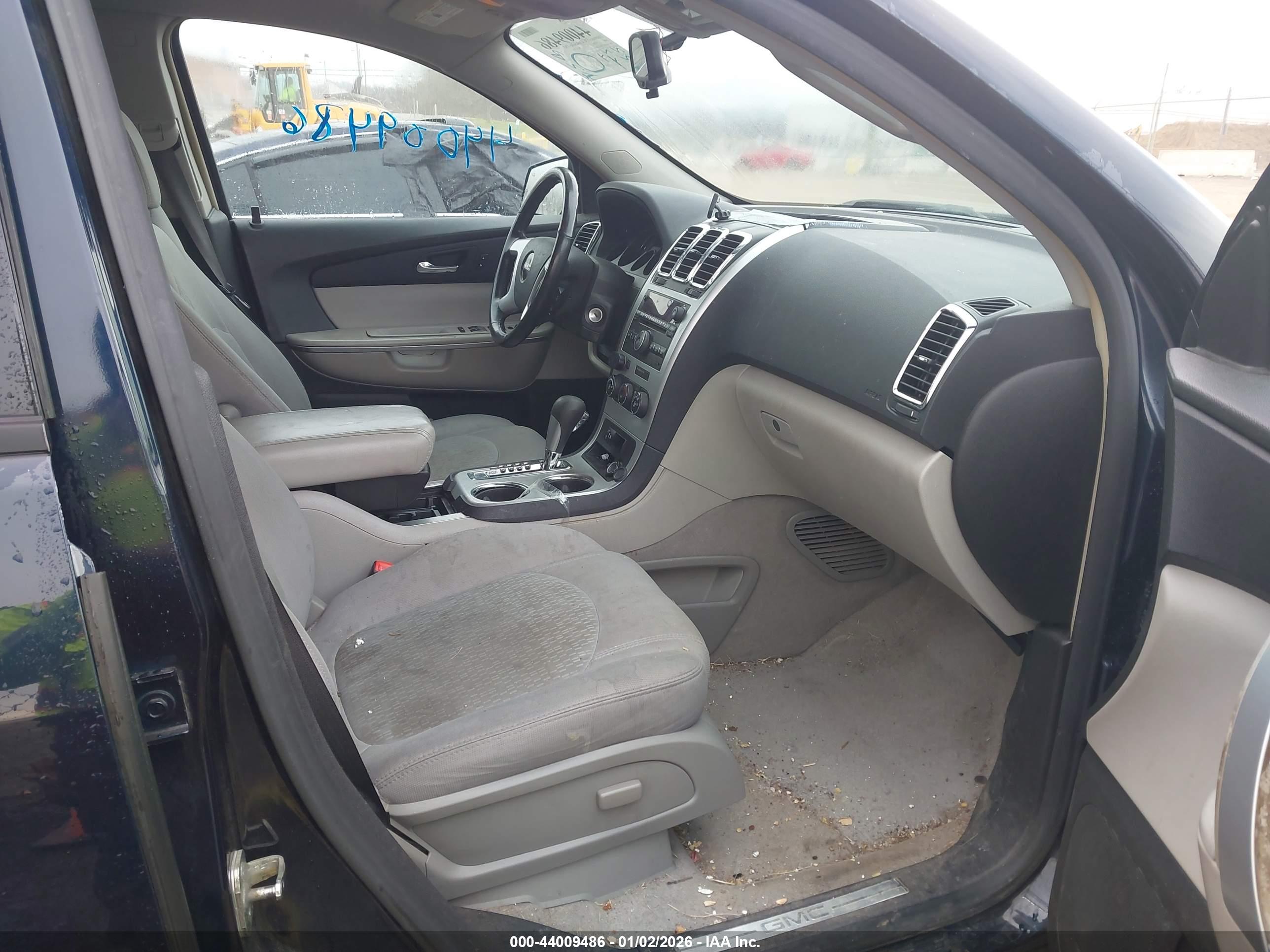 GMC ACADIA image 5
