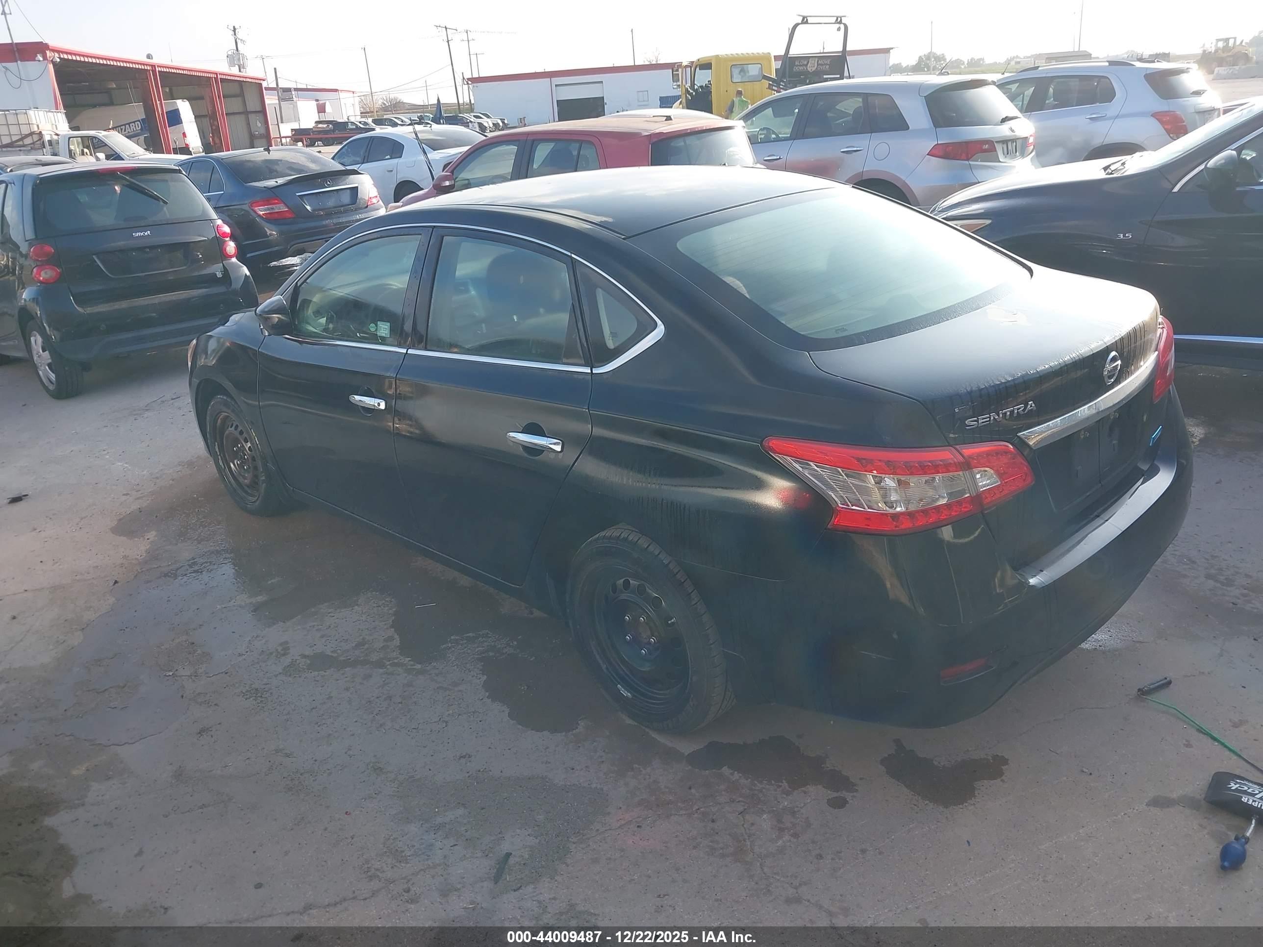 NISSAN SENTRA image 3