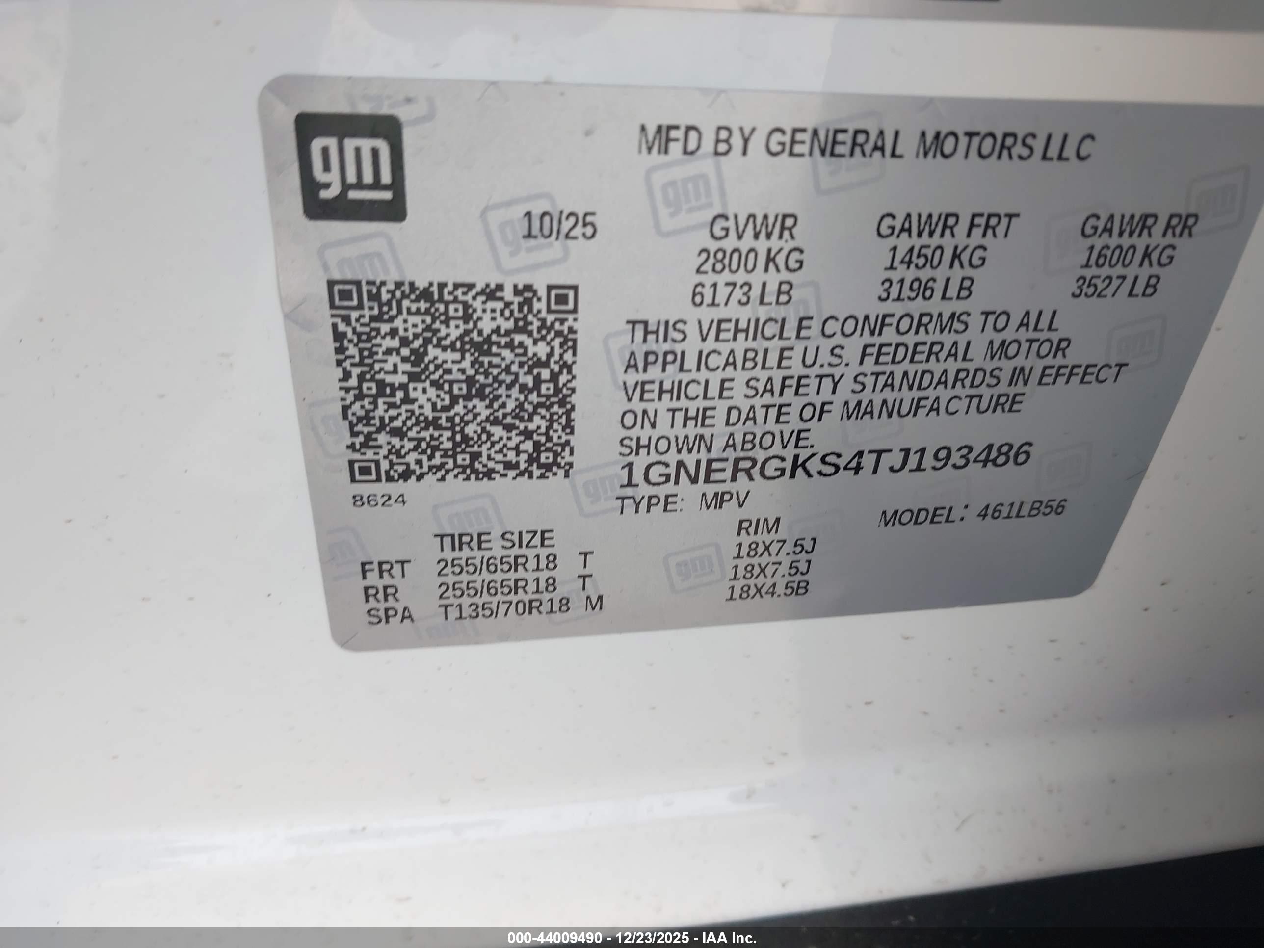 CHEVROLET TRAVERSE image 9