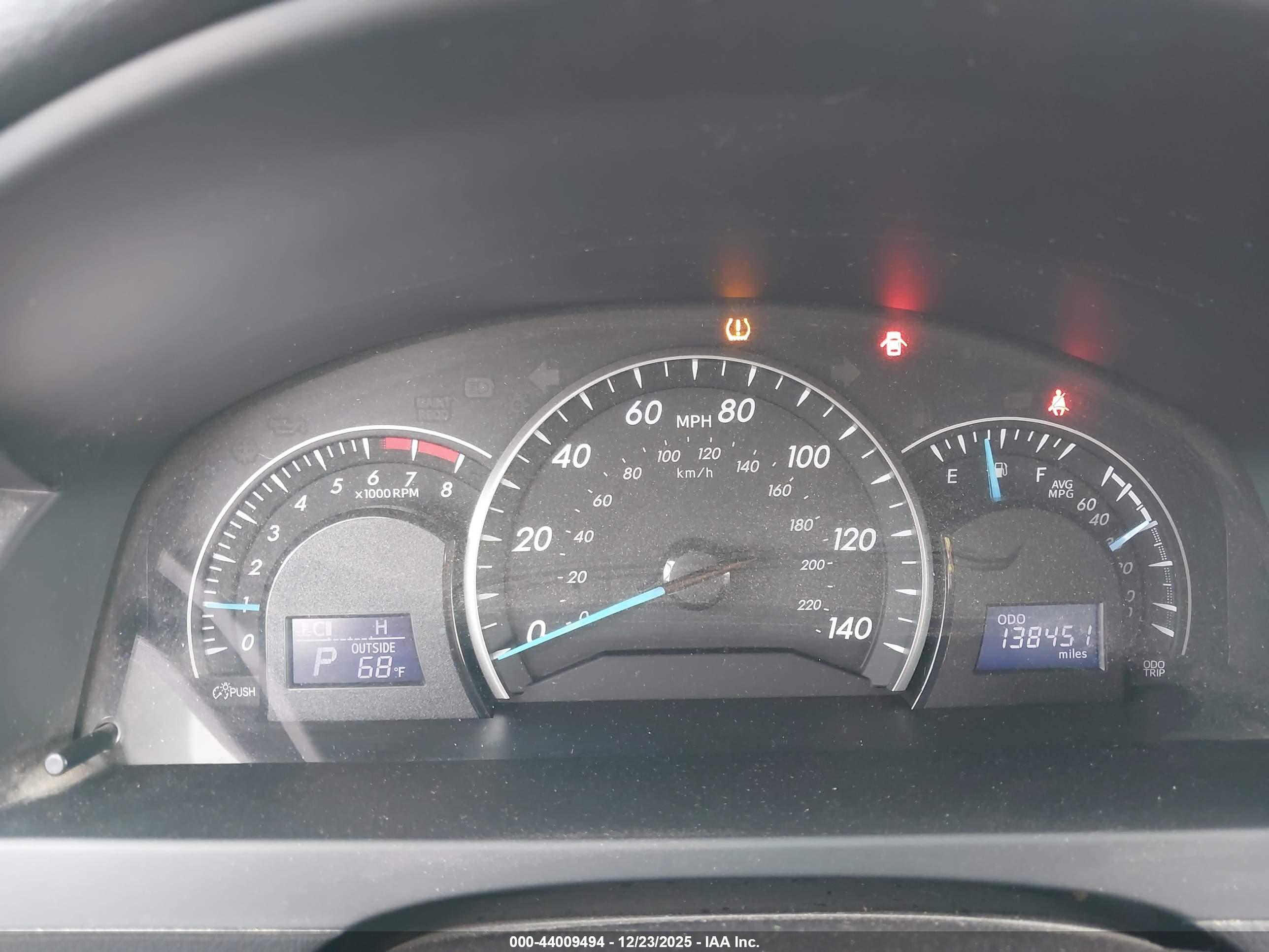 TOYOTA CAMRY image 7