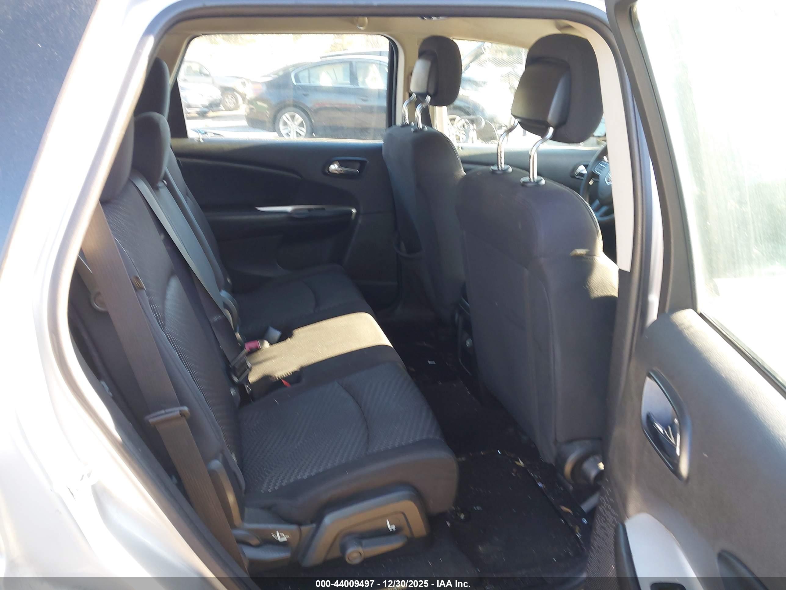 DODGE JOURNEY image 8