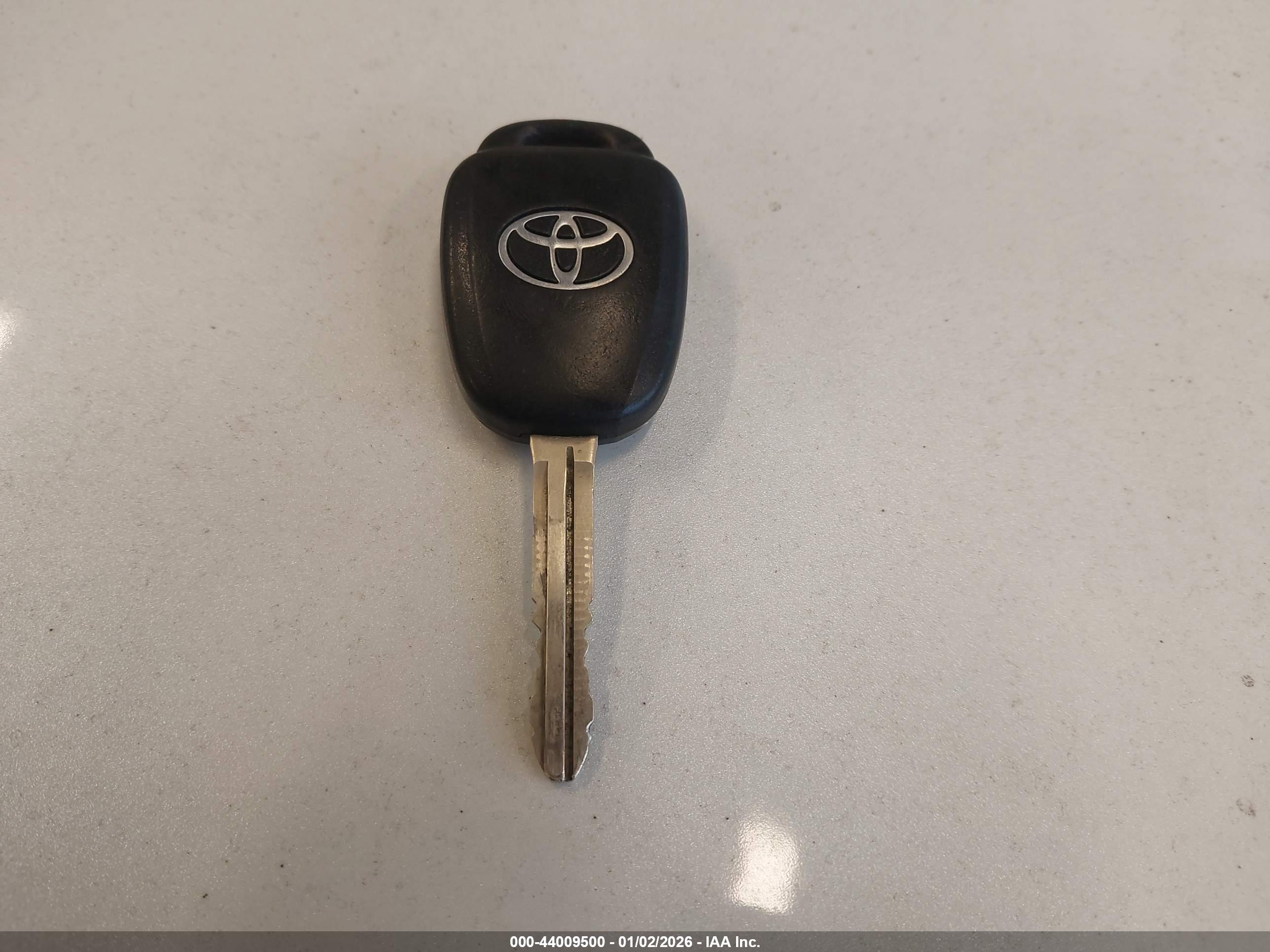 TOYOTA COROLLA image 11