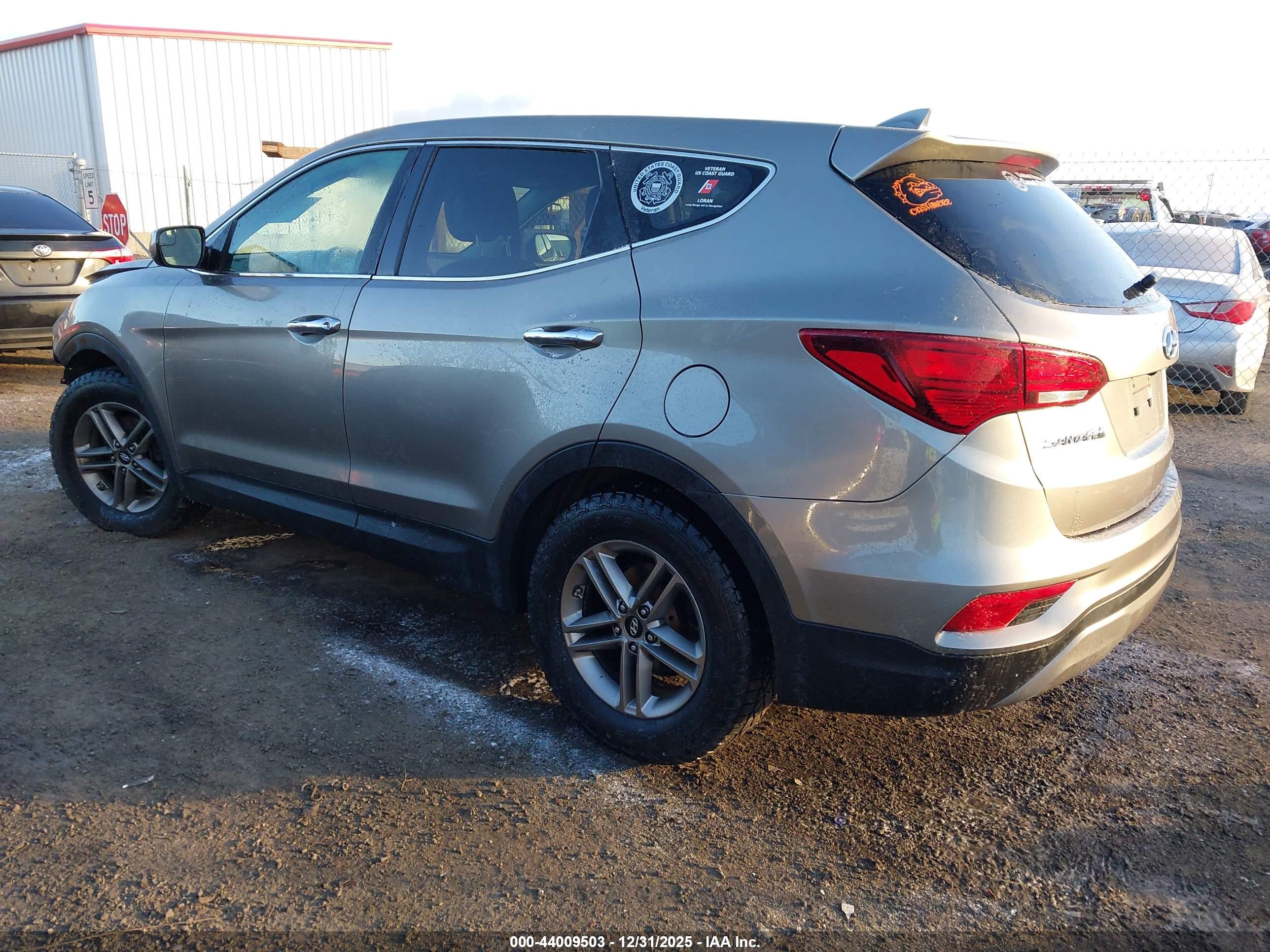 HYUNDAI SANTA image 3
