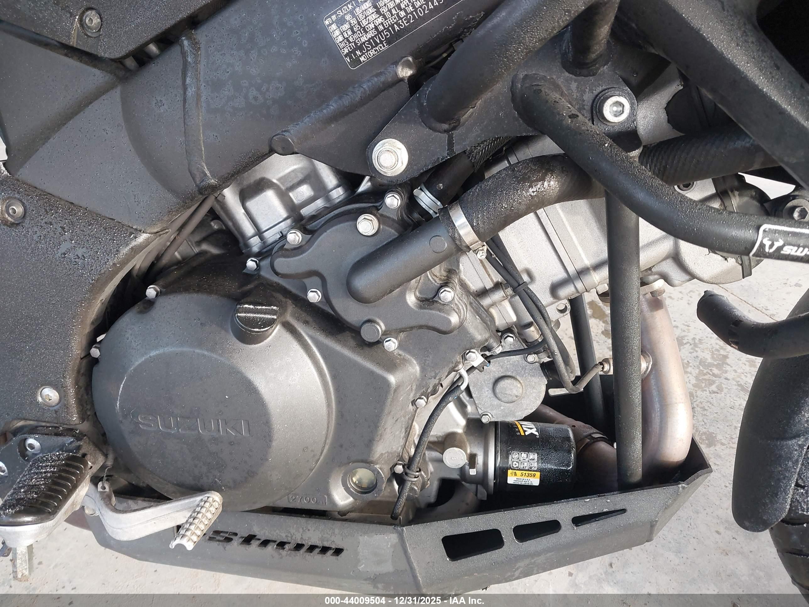 SUZUKI DL1000 image 8
