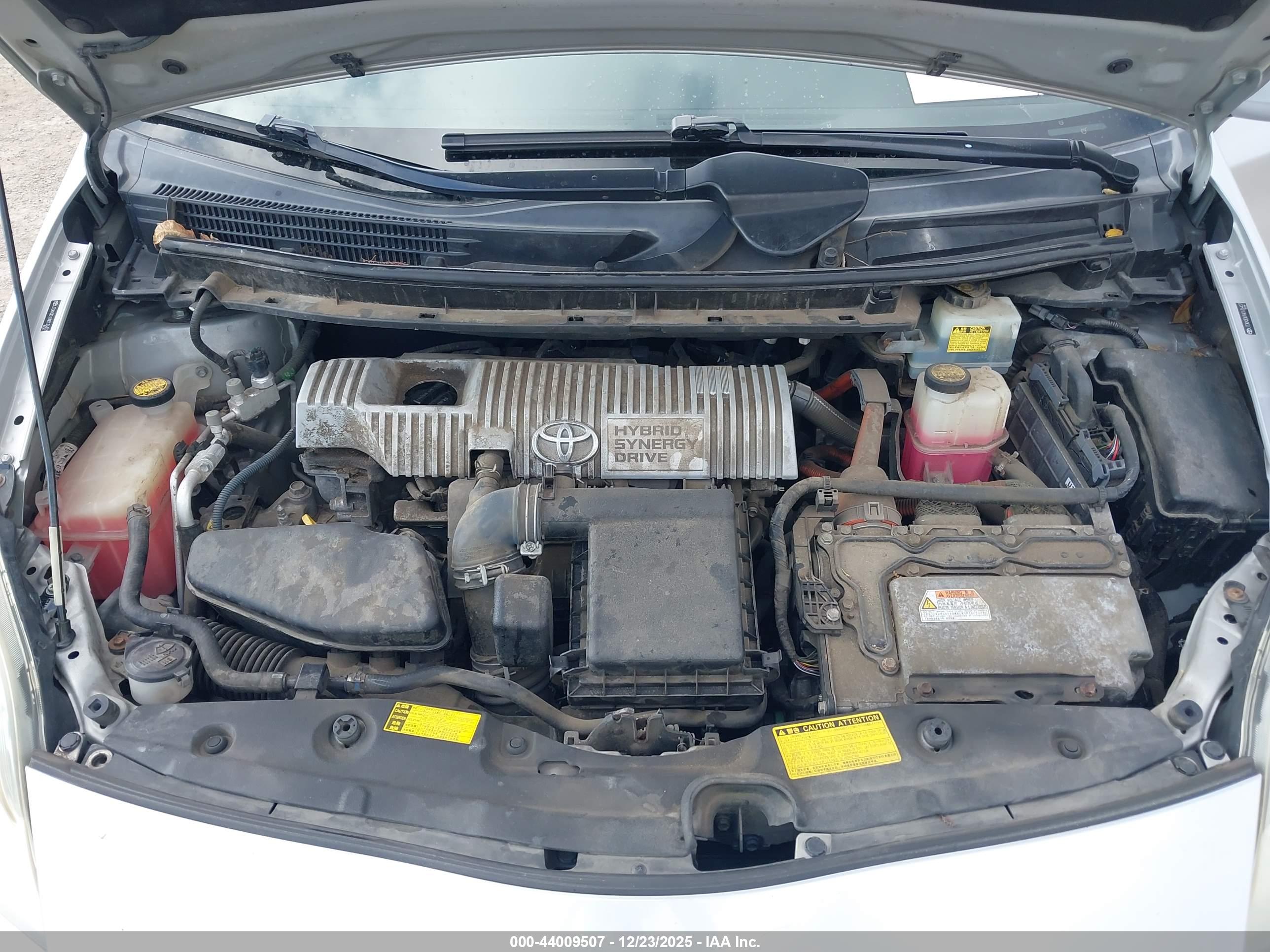 TOYOTA PRIUS image 10