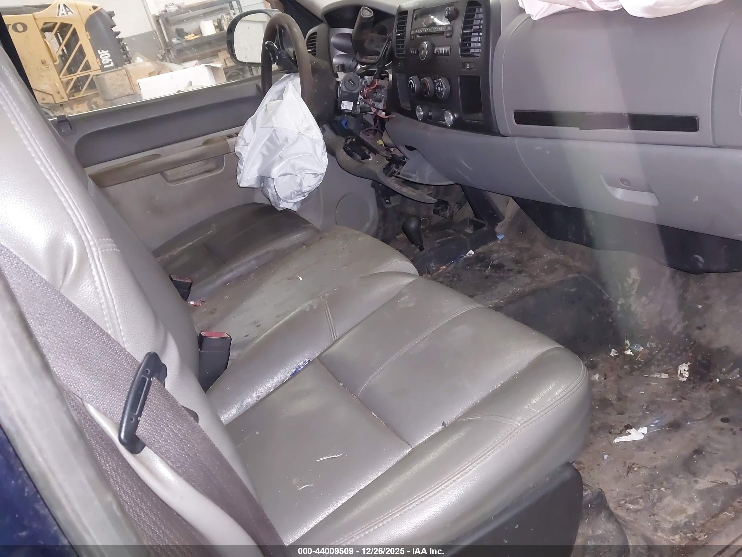 GMC SIERRA image 5