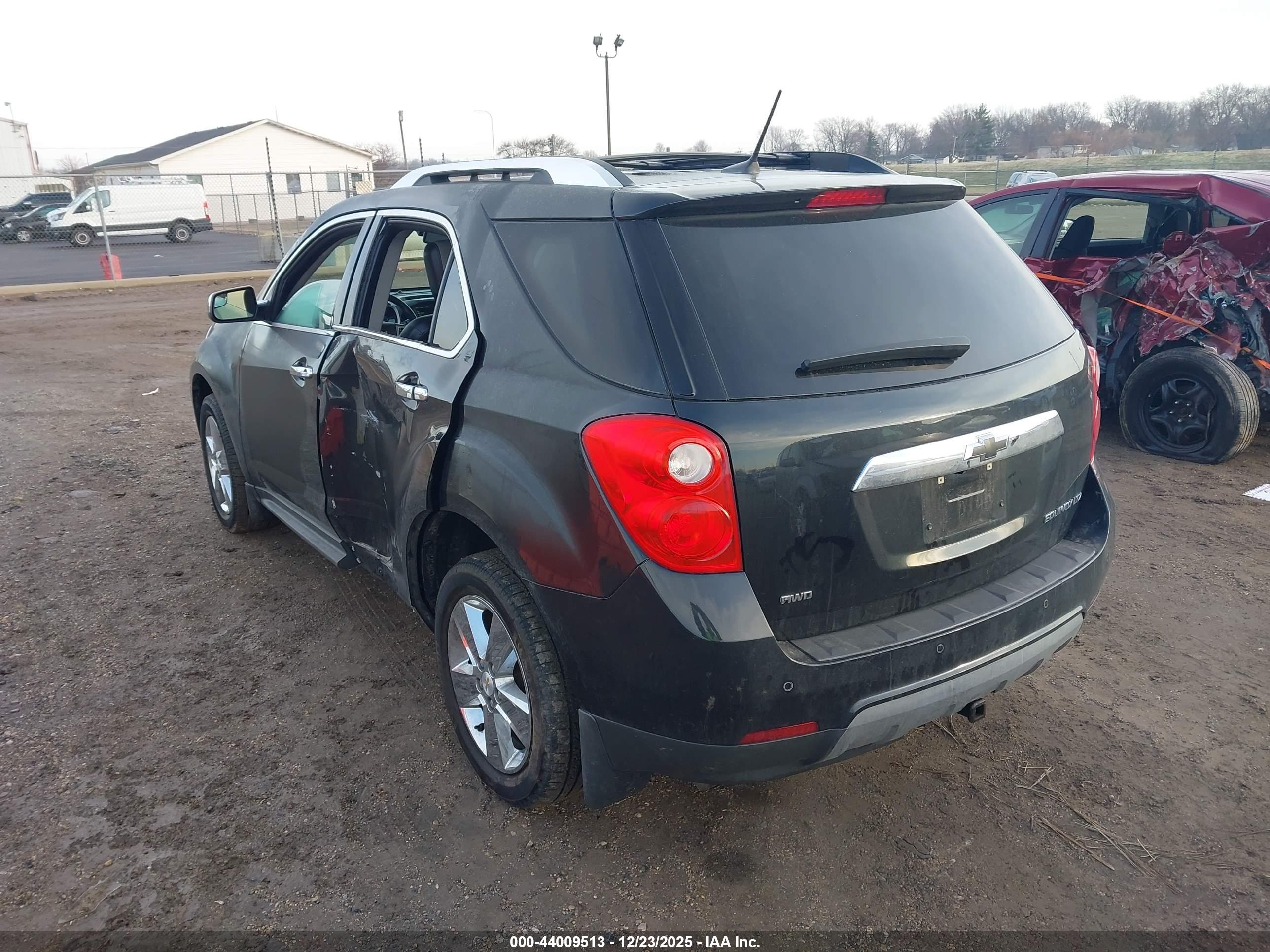 CHEVROLET EQUINOX image 3